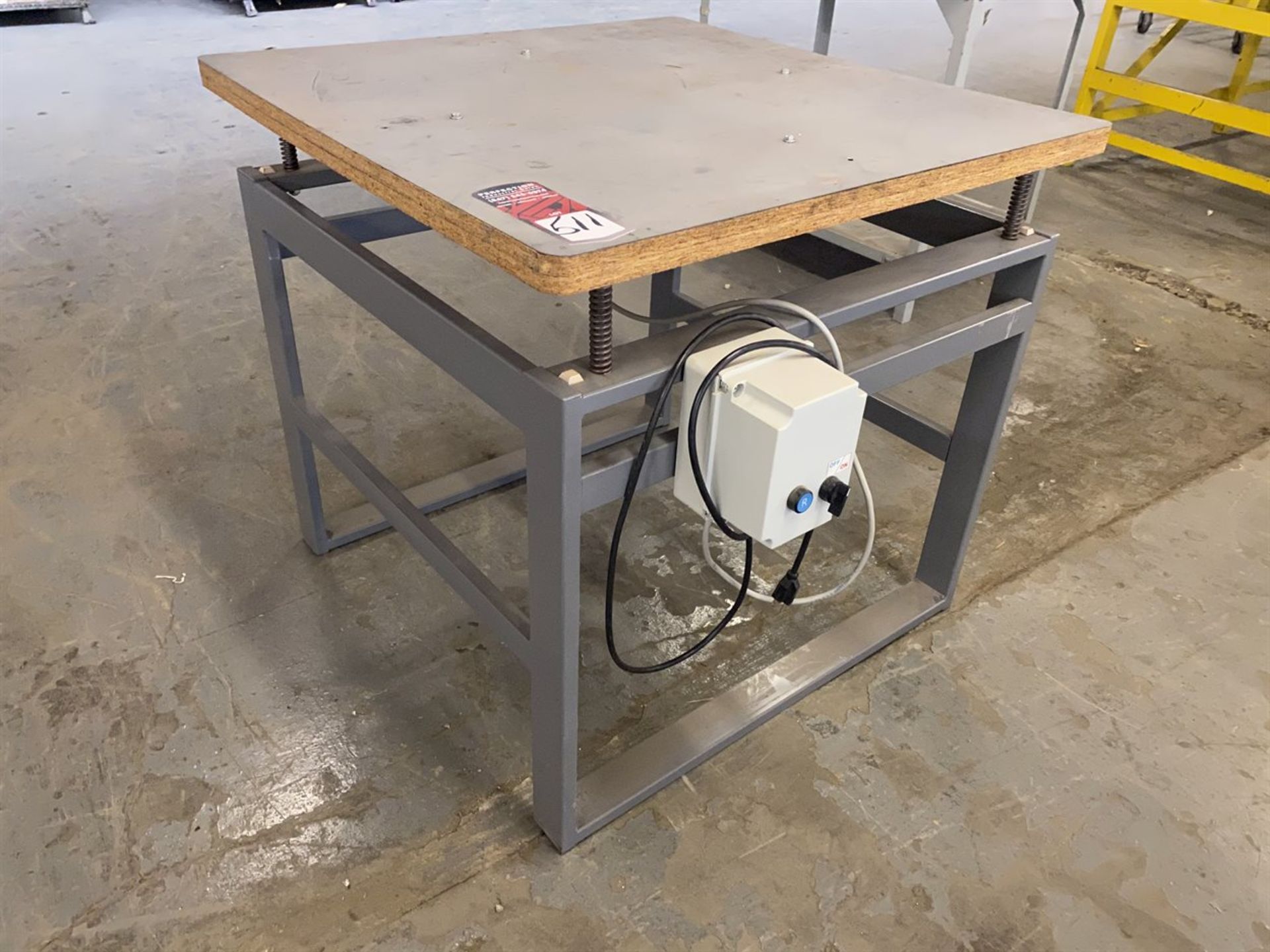 Vibratory Table, 38" x 38"