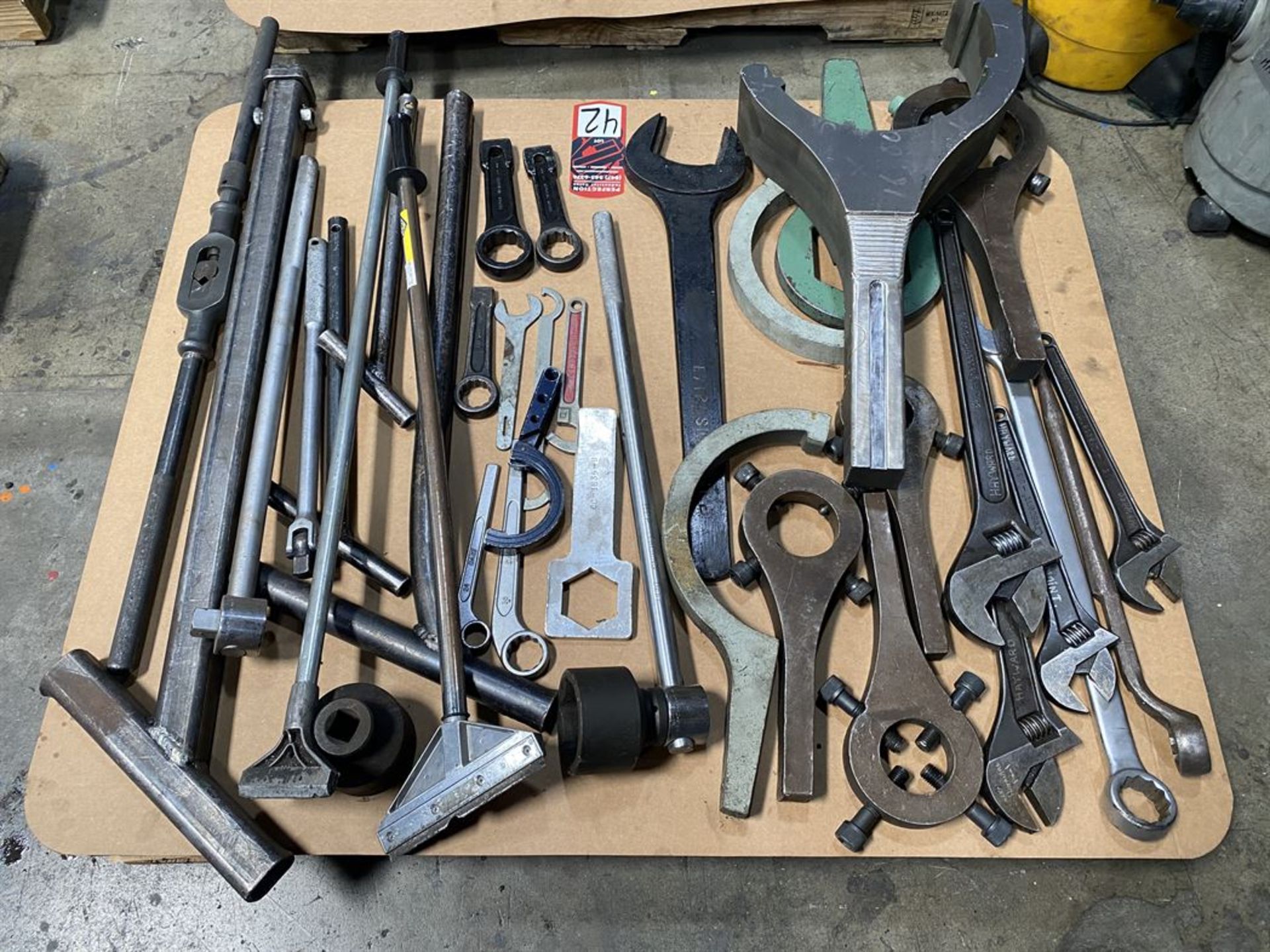 Lot of Assorted Breaker Bars, Spanner Wrenches, Crescent Wrenches, and T-Wrenches - Image 3 of 3