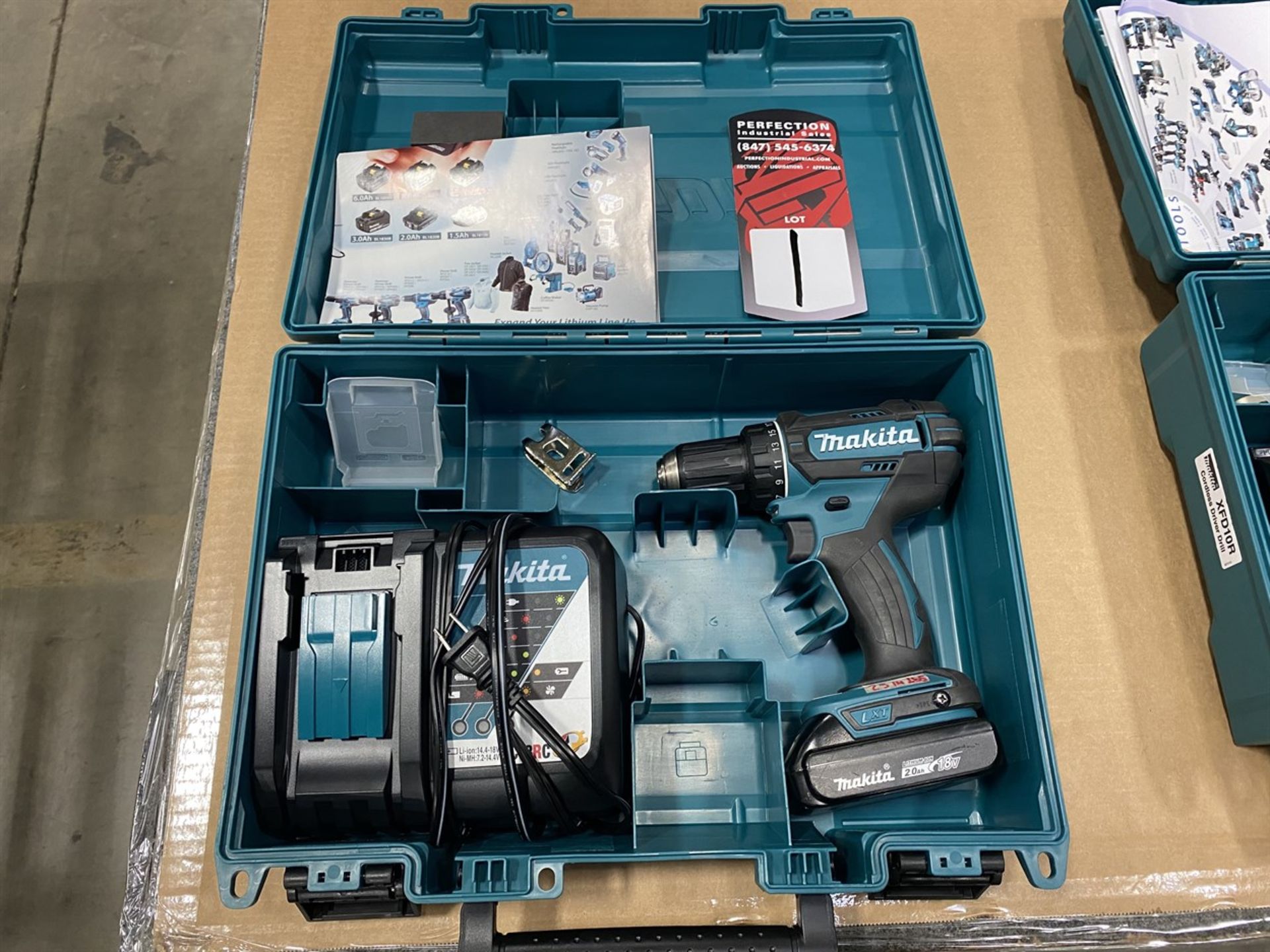 MAKITA 18V Electric Drill w/ Battery, Charger and Case