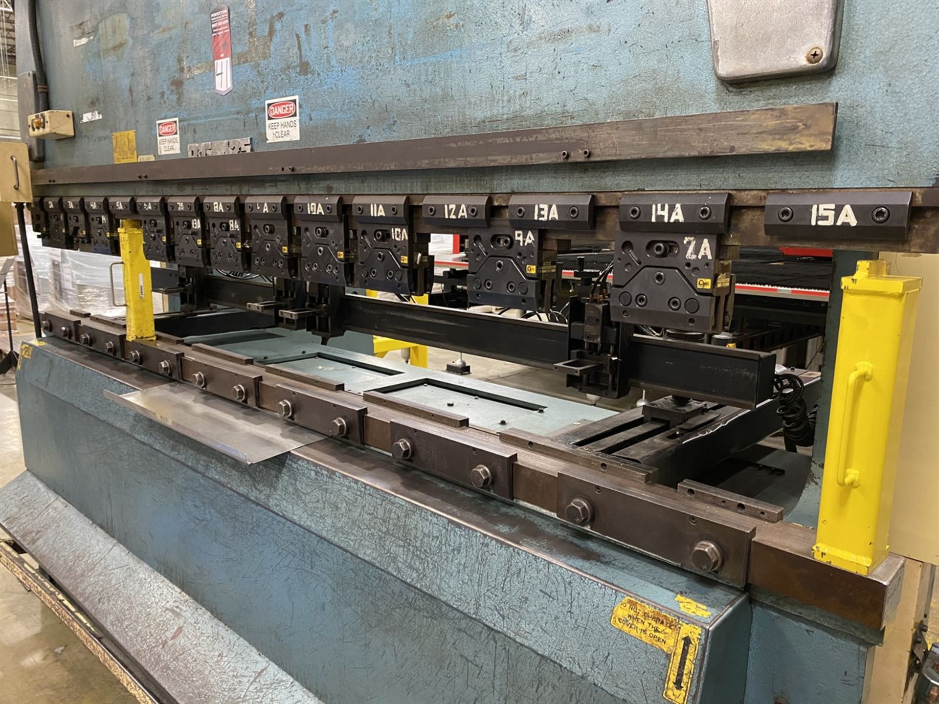 AMADA RG-125 CNC Press Brake, s/n 01250679, 138 Ton Capacity, NC-9EX Control, 118.2” Table Length, - Image 3 of 6