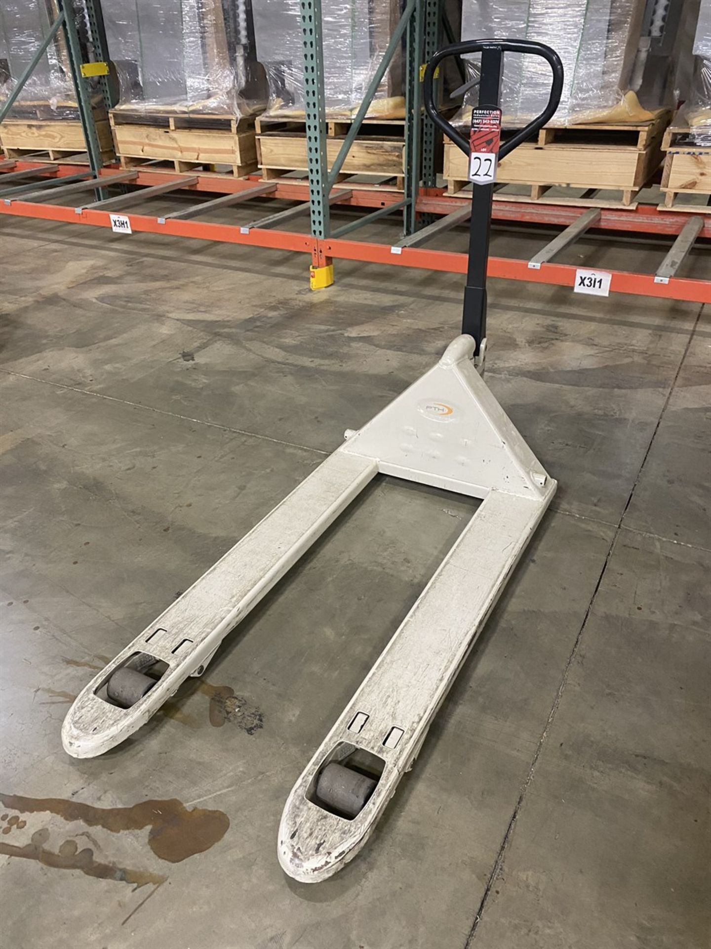 CROWN 5500 LB Pallet Jack