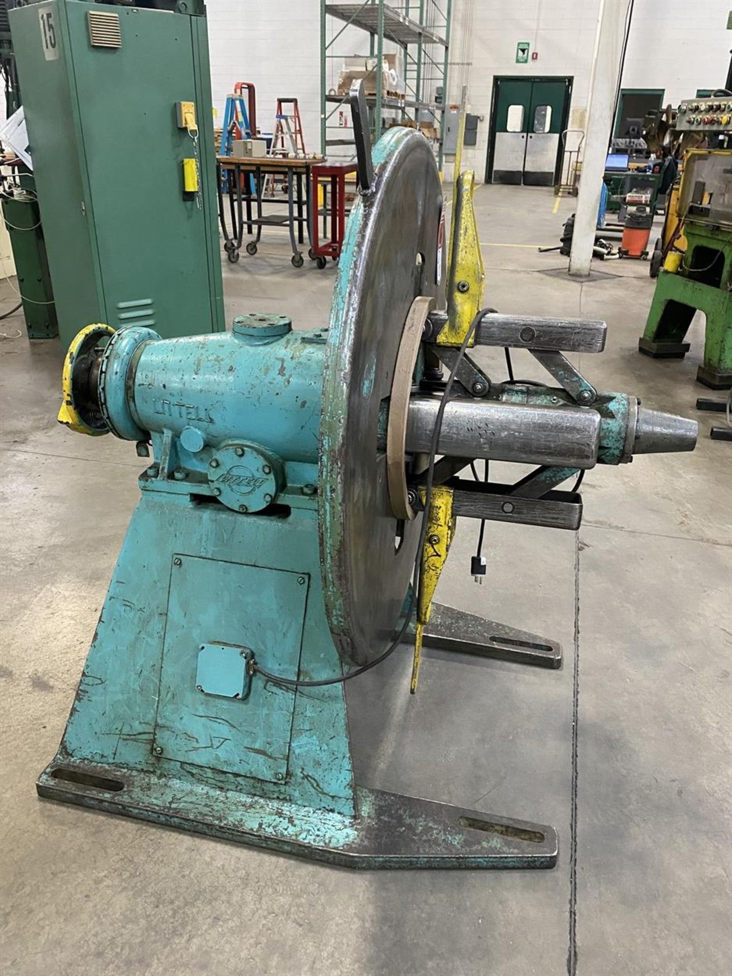 LITTELL Auto Centering Reel, s/n na, , Approx. 16-20 ID, 12” Max Width, Approx 2500 Lb. Capacity - Image 3 of 4