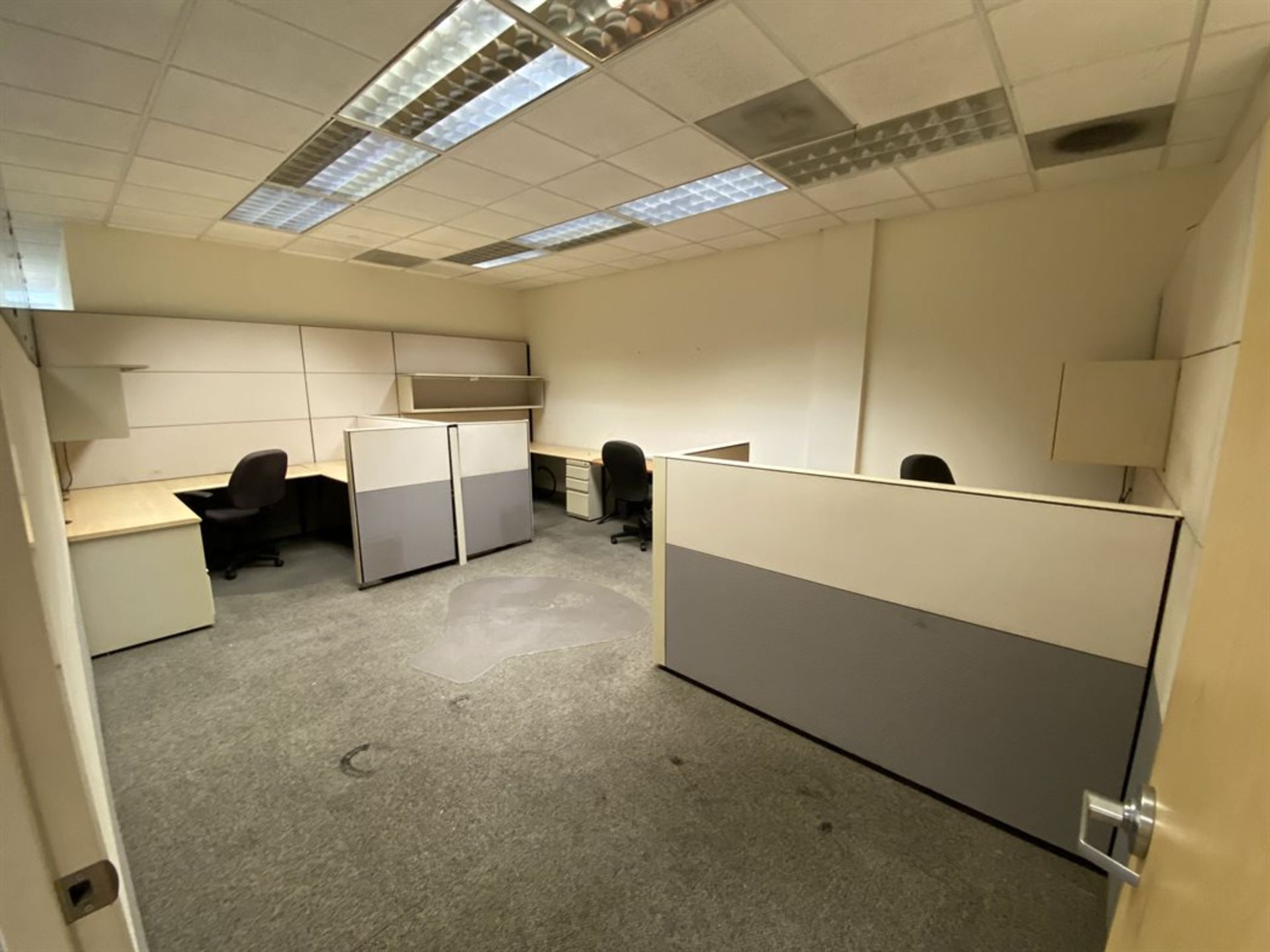 Approximately 40 Office Cubicles - Image 6 of 7