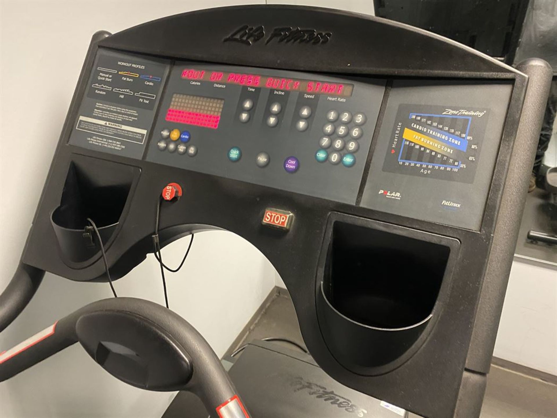 Life Fitness 9500HR Treadmill - Image 4 of 5