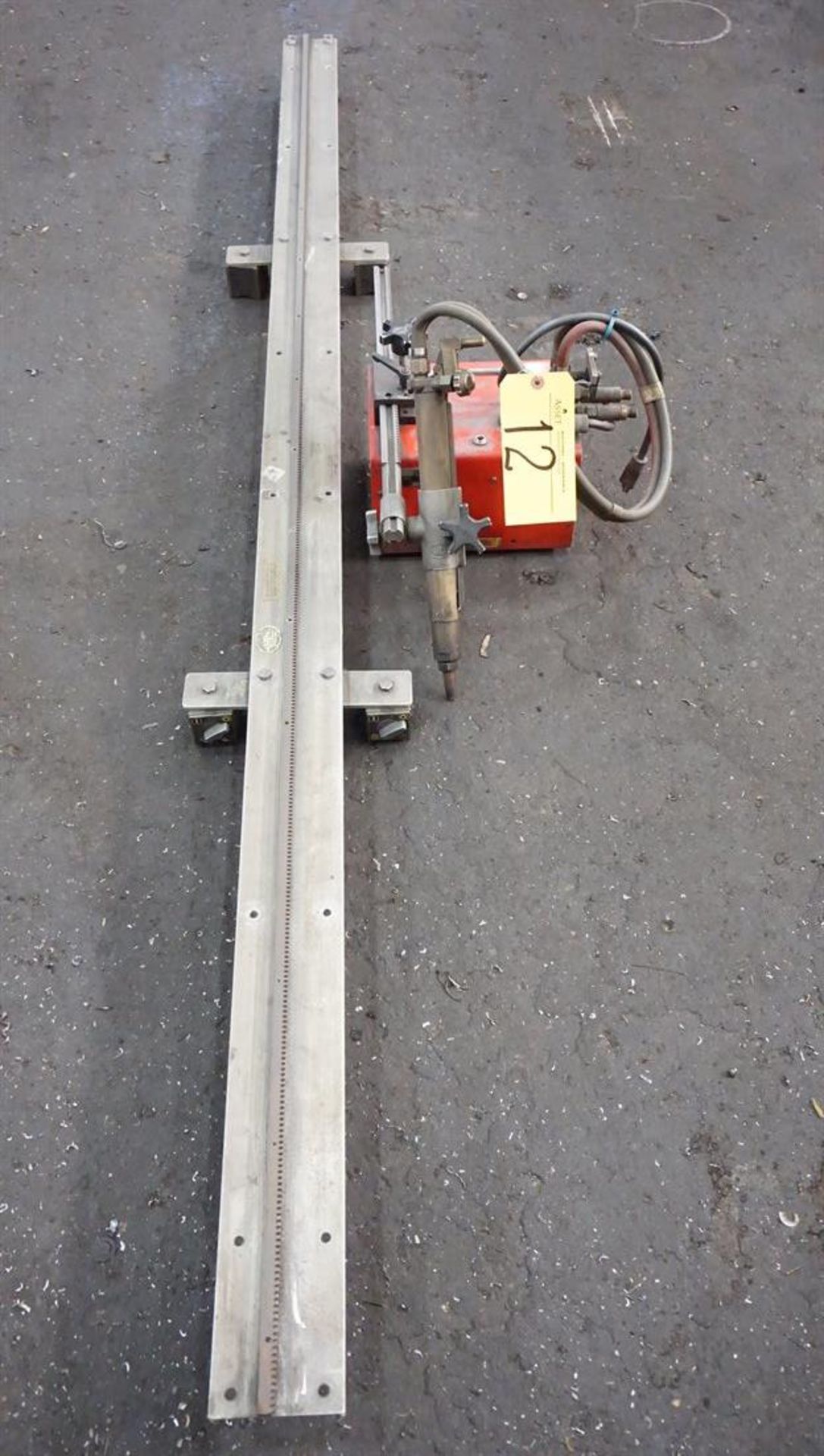 Smith O/A Bug O System Track Cutter c/w Track 6 '