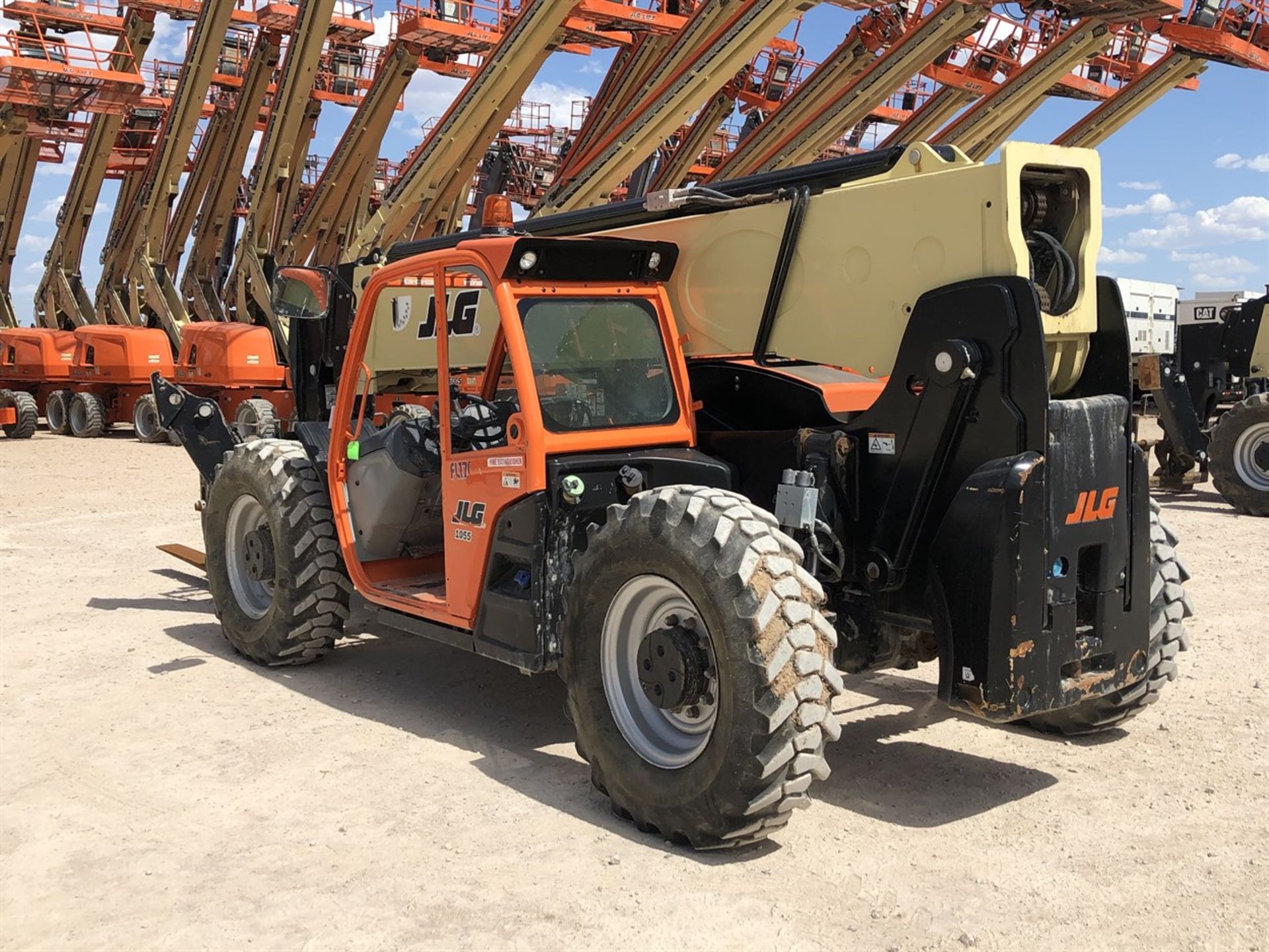 2017 JLG 1055 Telehandler, s/n 160083663, 10,000 Maximum Lift Capacity, 55' Maximum Lift Height, - Image 10 of 17