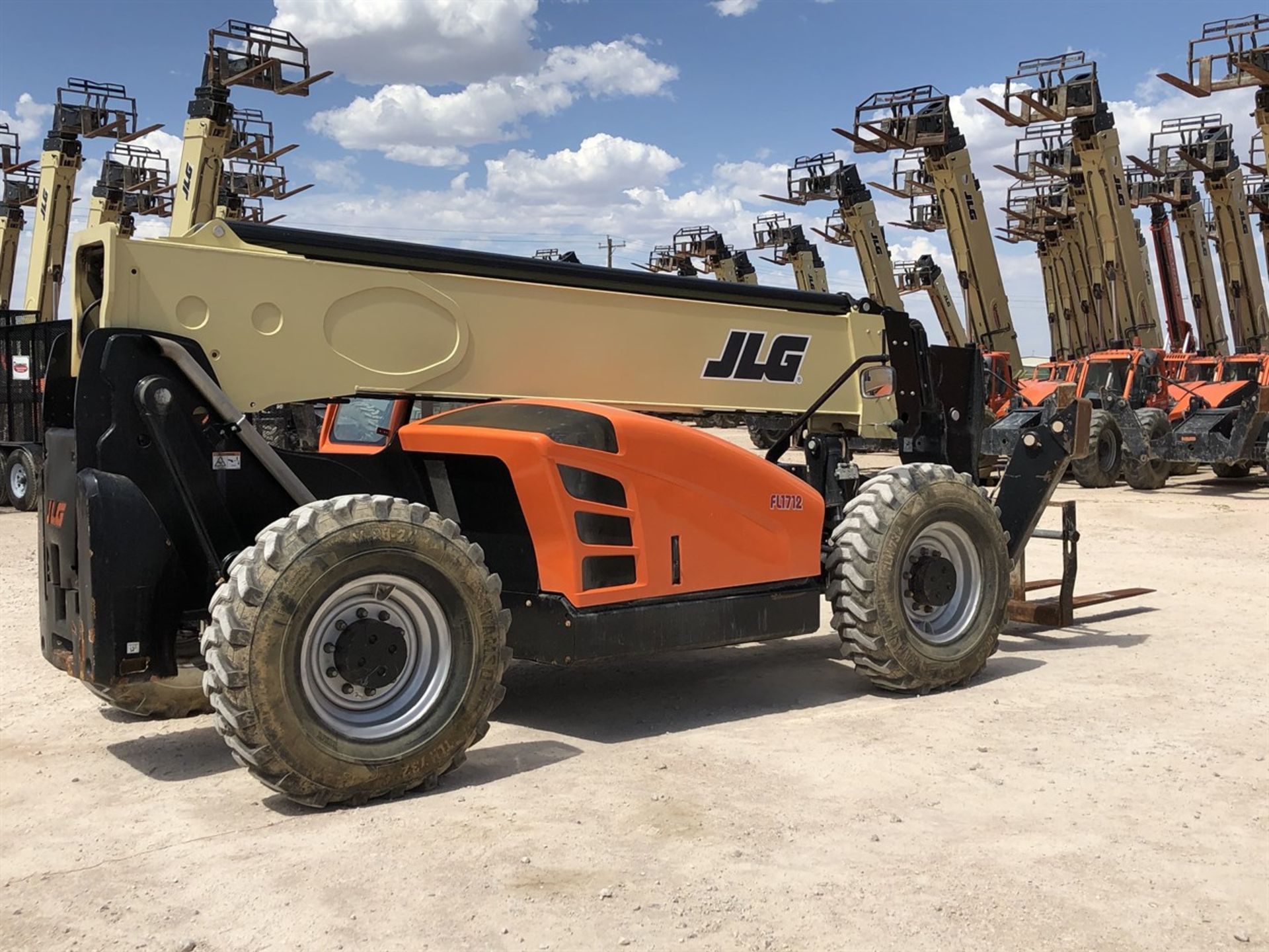 2018 JLG 1055 Telehandler, s/n 160083754, 10,000 Maximum Lift Capacity, 55' Maximum Lift Height, - Image 7 of 18