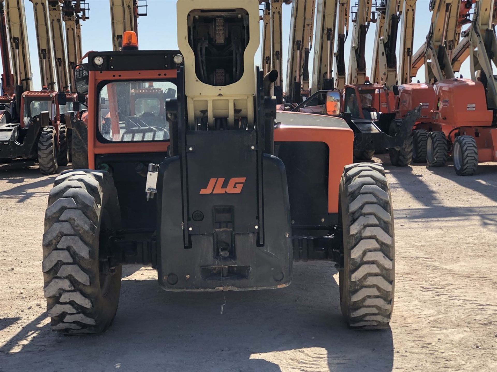 2017 JLG 1055 Telehandler, s/n 160083315, 10,000 Maximum Lift Capacity, 55' Maximum Lift Height, - Image 9 of 17