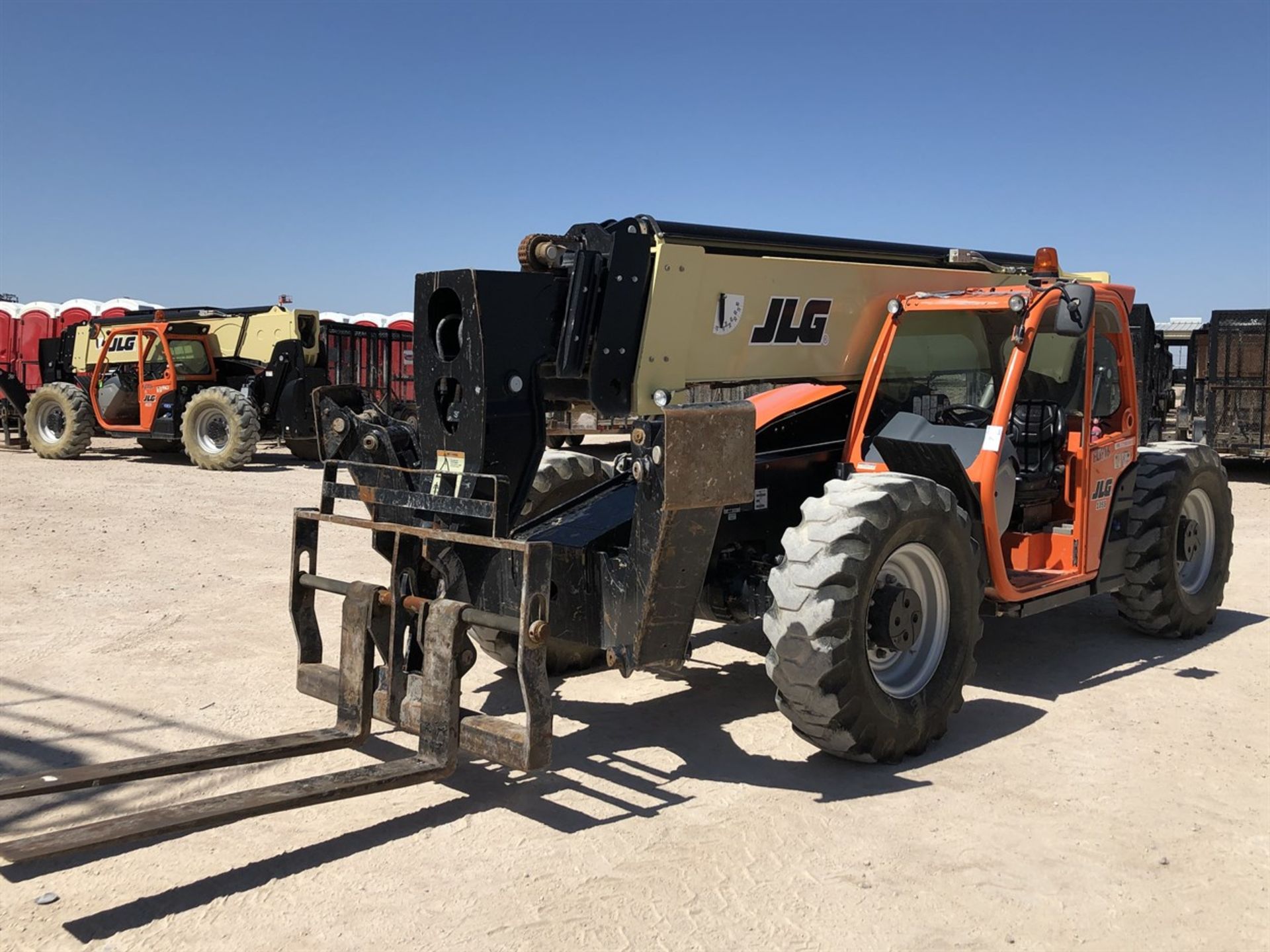 2018 JLG 1055 Telehandler, s/n 160083883, 10,000 Maximum Lift Capacity, 55' Maximum Lift Height,