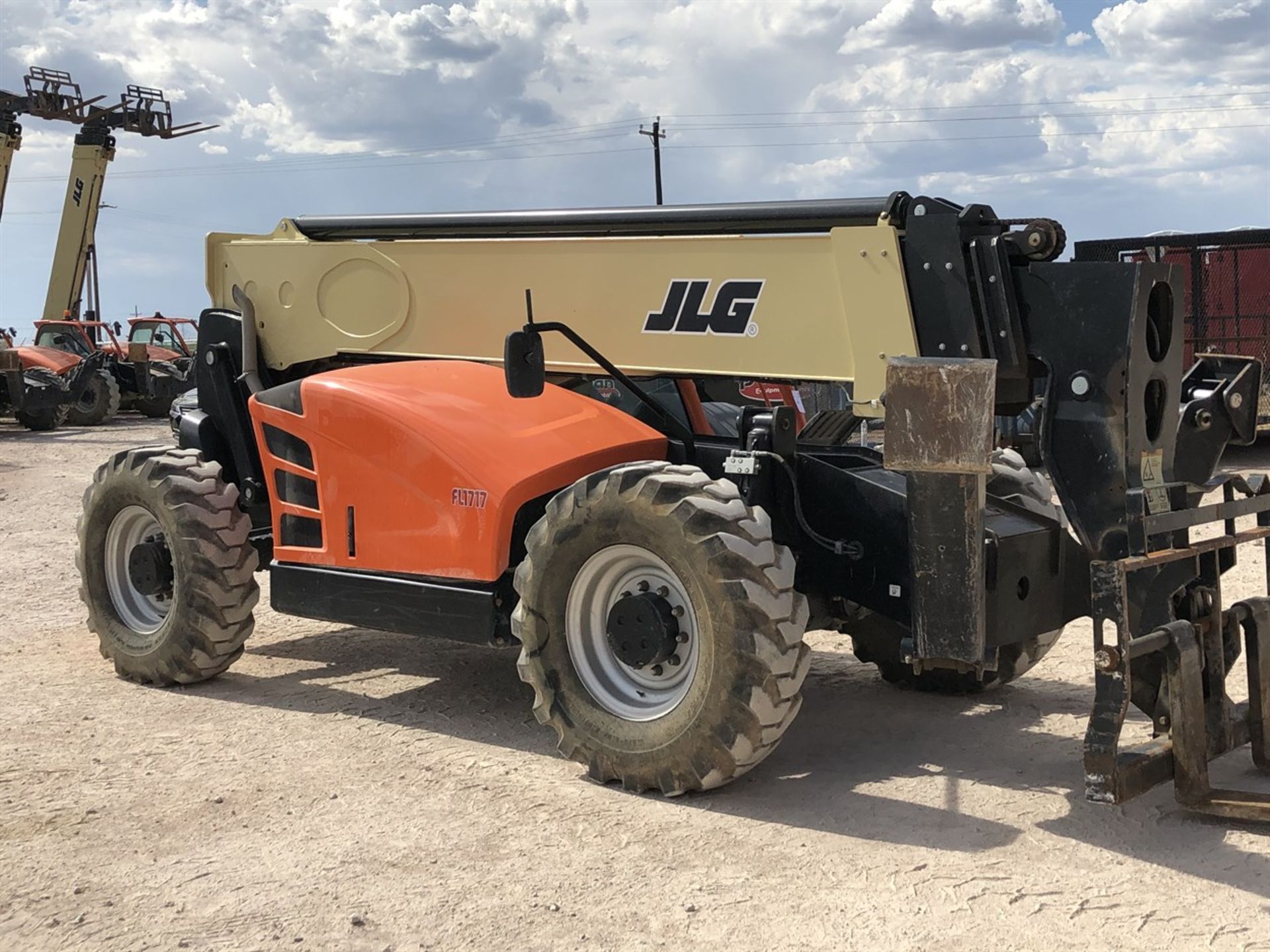 2018 JLG 1055 Telehandler, s/n 160083884, 10,000 Maximum Lift Capacity, 55' Maximum Lift Height, - Image 5 of 17