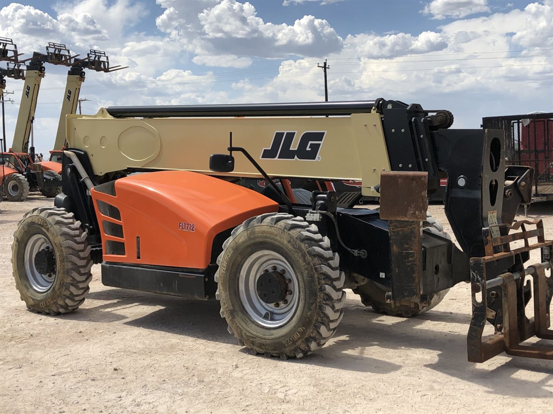 2018 JLG 1055 Telehandler, s/n 160083754, 10,000 Maximum Lift Capacity, 55' Maximum Lift Height, - Image 5 of 18