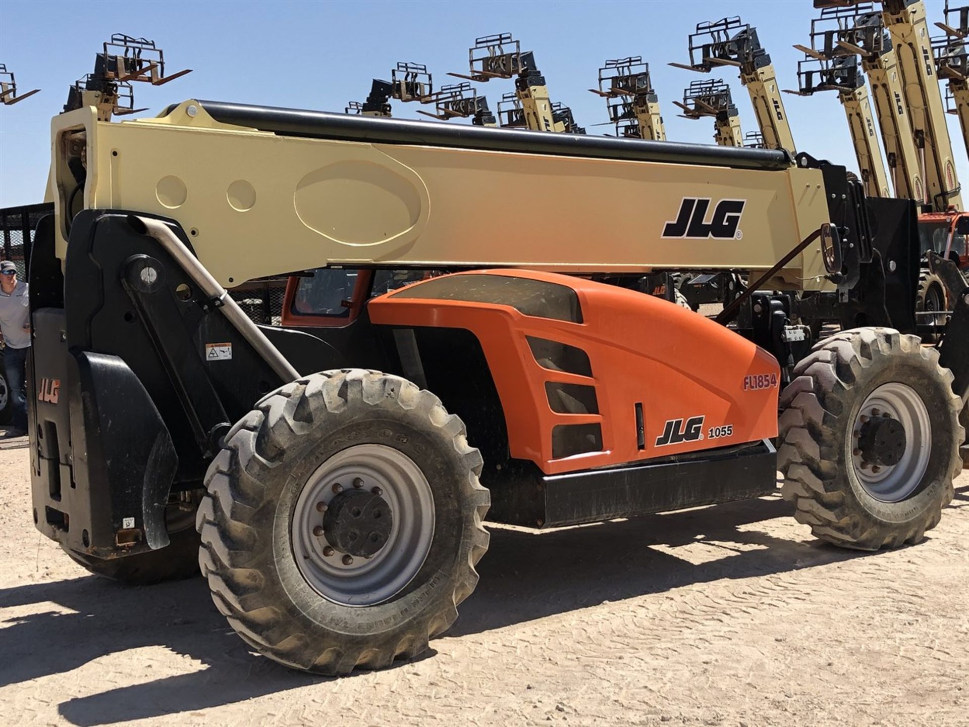 2018 JLG 1055 Telehandler, s/n 160090977, 10,000 Maximum Lift Capacity, 55' Maximum Lift Height, - Image 8 of 17