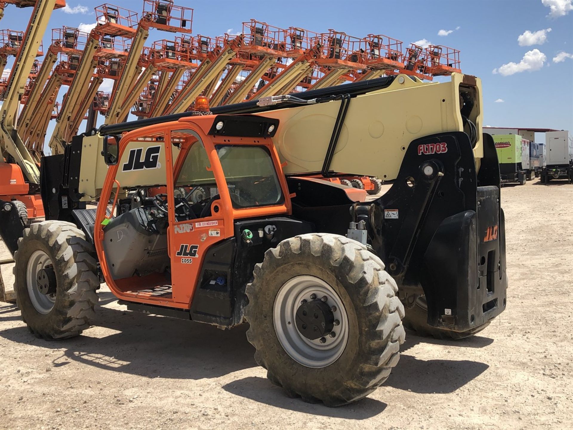 2017 JLG 1055 Telehandler, s/n 160083314, 10,000 Maximum Lift Capacity, 55' Maximum Lift Height, - Image 11 of 18