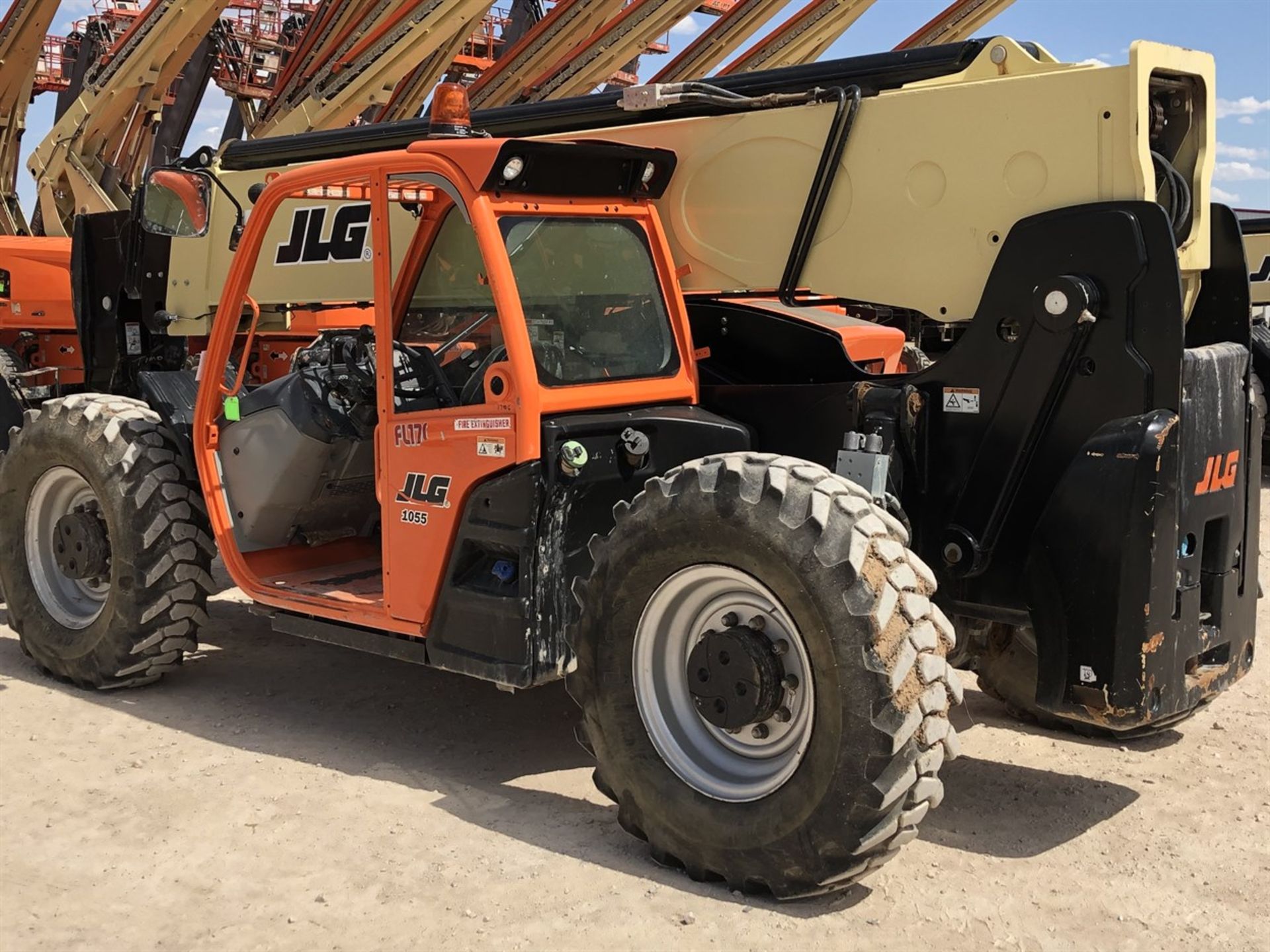 2017 JLG 1055 Telehandler, s/n 160083663, 10,000 Maximum Lift Capacity, 55' Maximum Lift Height, - Image 11 of 17