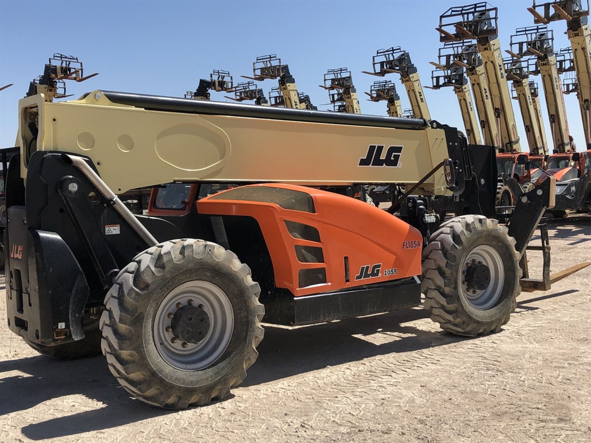 2018 JLG 1055 Telehandler, s/n 160090977, 10,000 Maximum Lift Capacity, 55' Maximum Lift Height, - Image 7 of 17