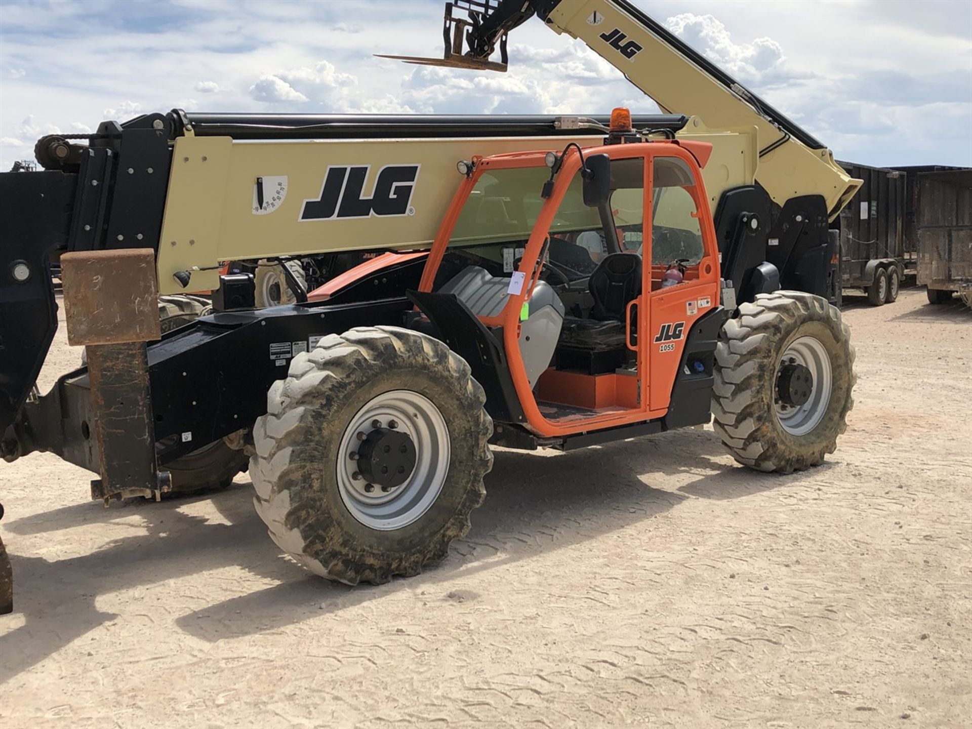 2018 JLG 1055 Telehandler, s/n 160083754, 10,000 Maximum Lift Capacity, 55' Maximum Lift Height, - Image 2 of 18