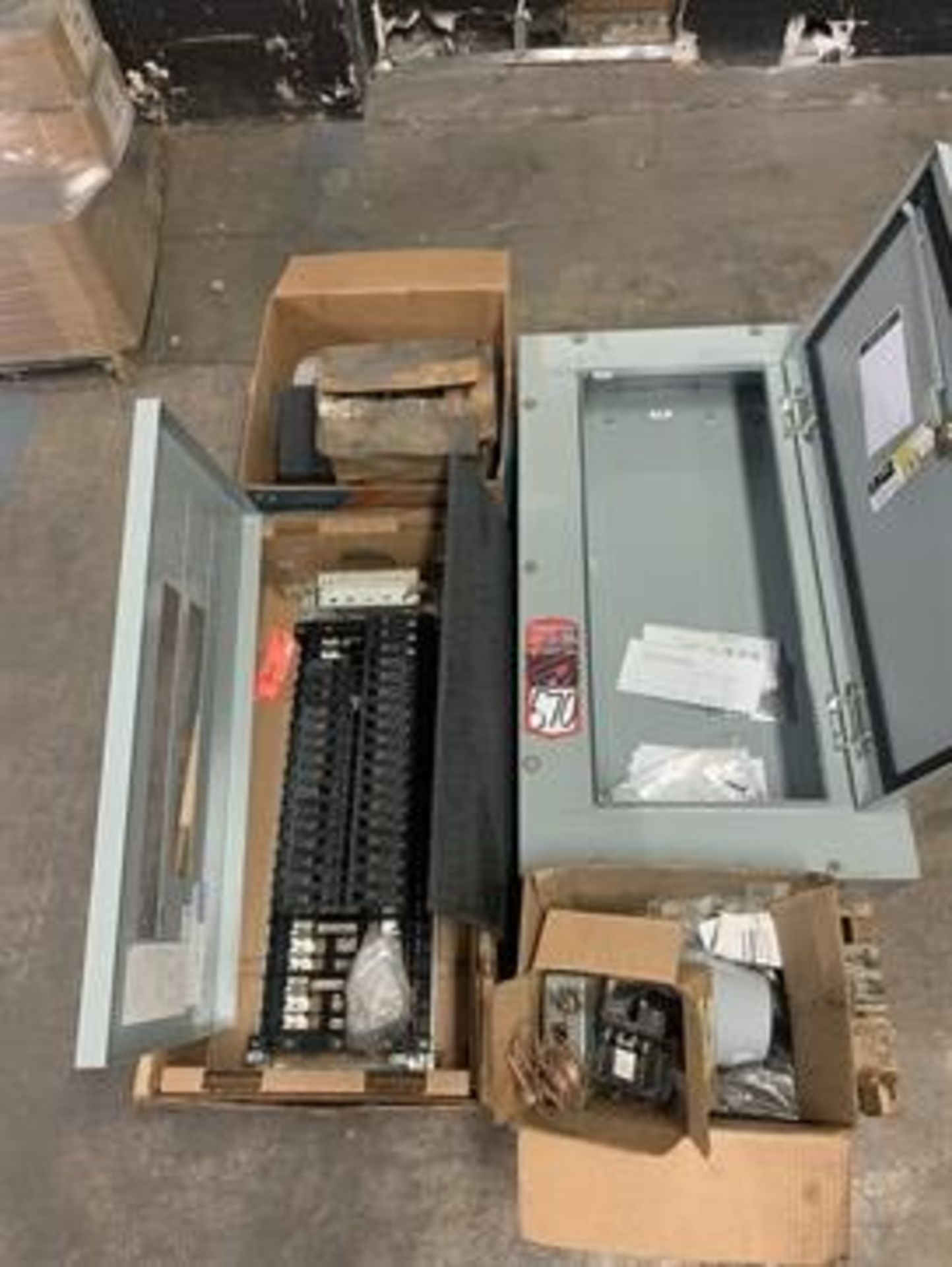 GE A-Series 2-Panel Board, 125 Amps, Lighting Fixtures, and Panel Box