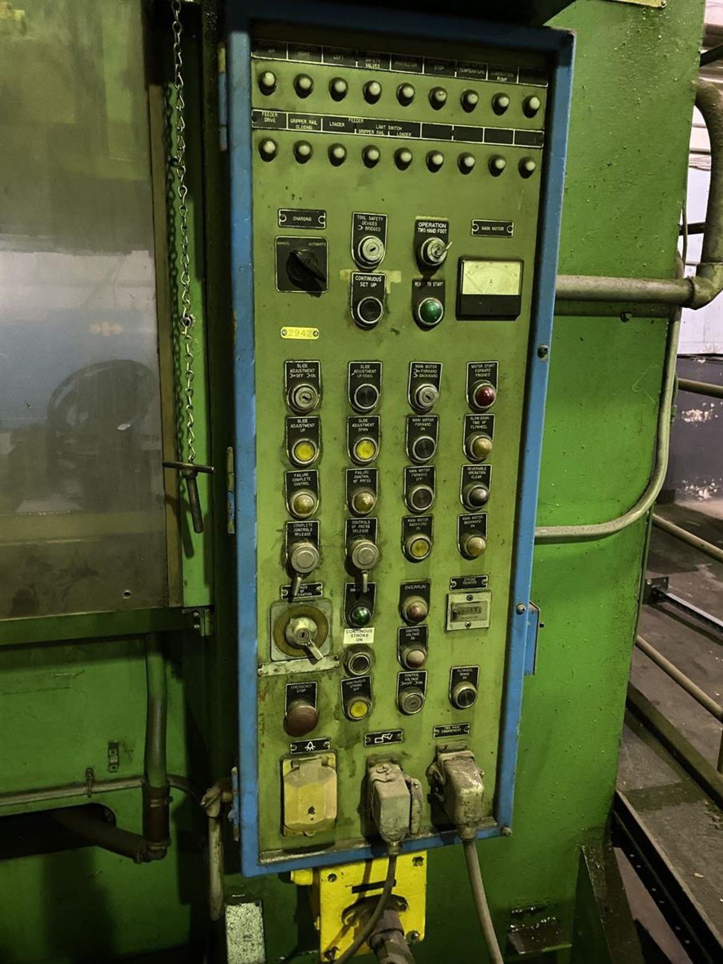 KOMATSU MAYPRESS OKN-630 630 Ton Forging Press, s/n 1942201, w/ 43.3”x30.7” Bolster, 42.9”x15” - Image 4 of 11