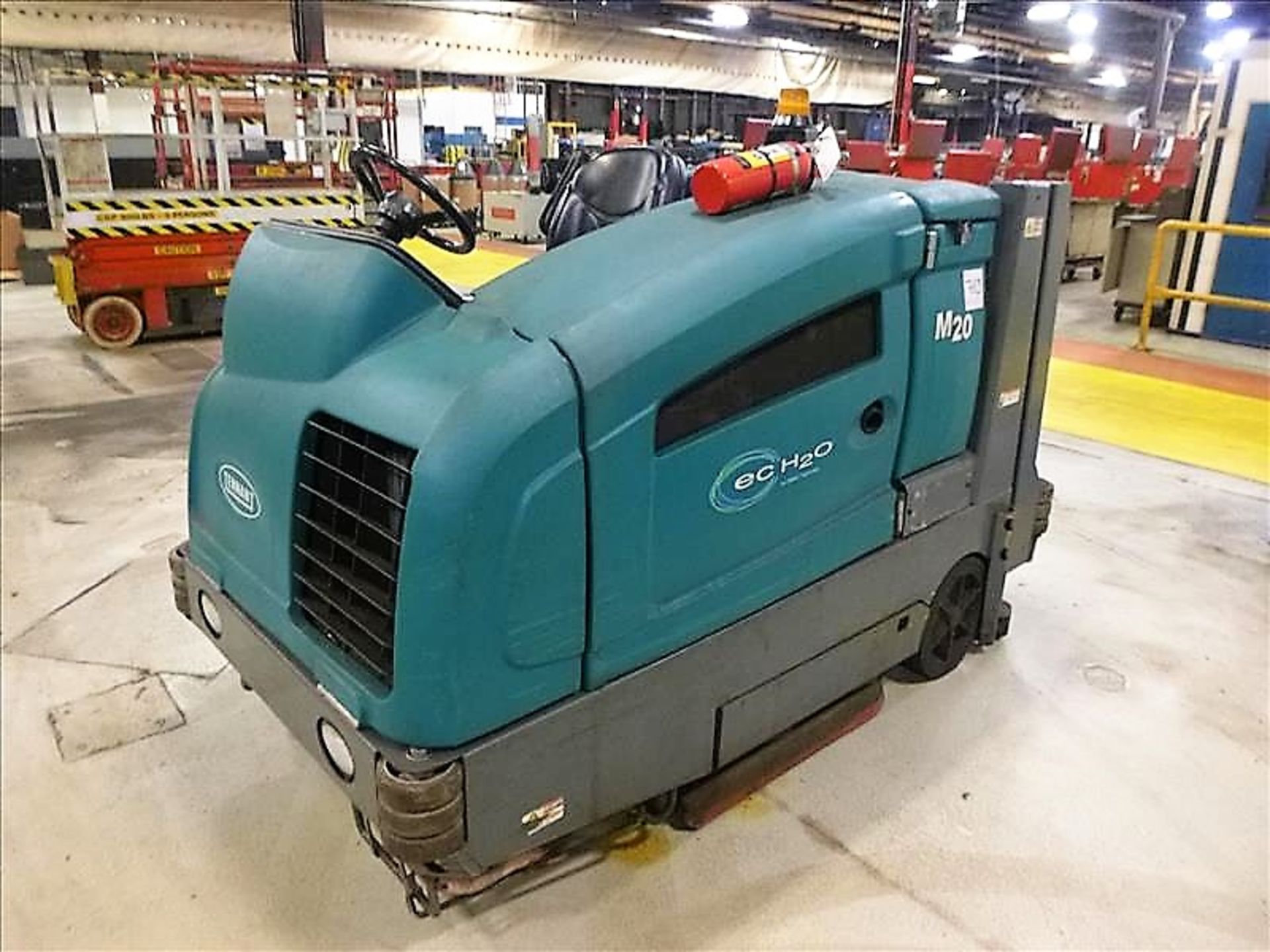2013 TENNANT M20 Elec Sweeper/Scrubber, s/n M20-6016, Meter Reads 5944 hrs. - Image 3 of 14