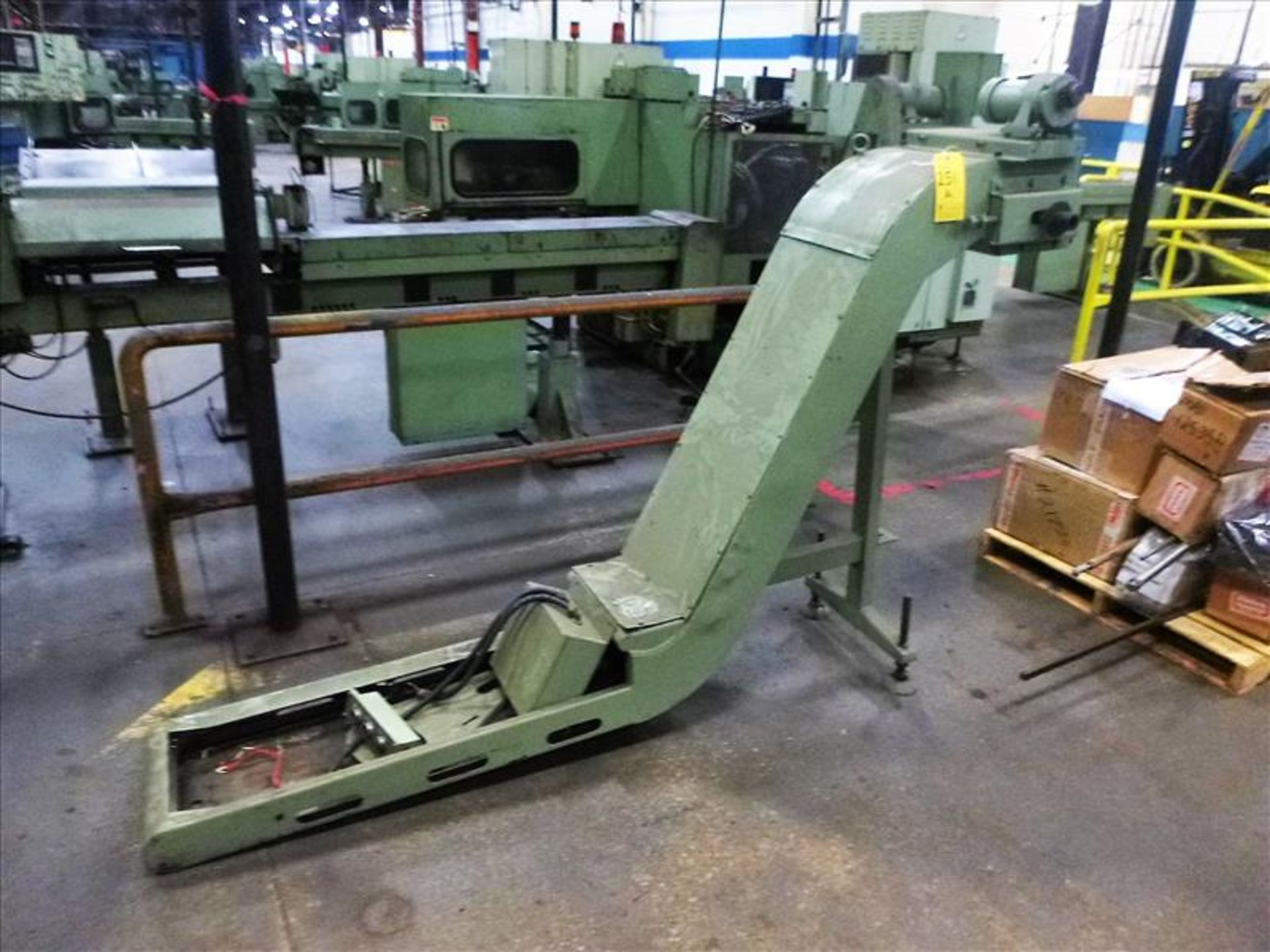 OKUMA Chip Conveyor