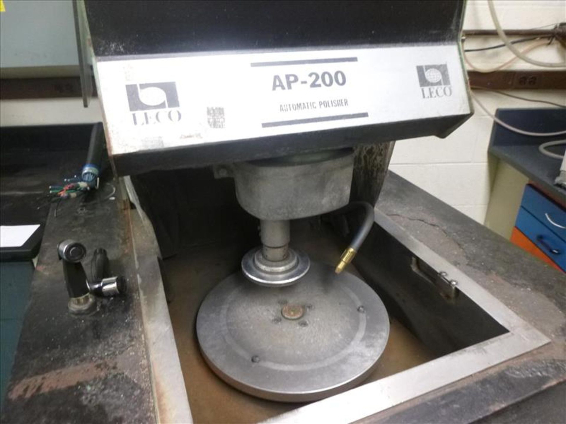 LECO AP-200 Automatic Polisher w/ AB PanelView 300 Controls c/w Spare Parts - Image 2 of 6