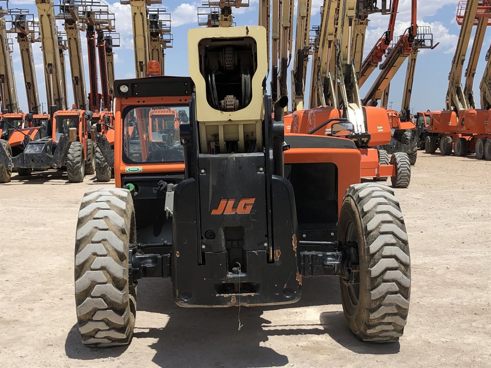 2018 JLG 1055 Telehandler, s/n 160083808 , 10,000 Lb. Maximum Lift Capacity, 55' Maximum Lift - Image 9 of 17