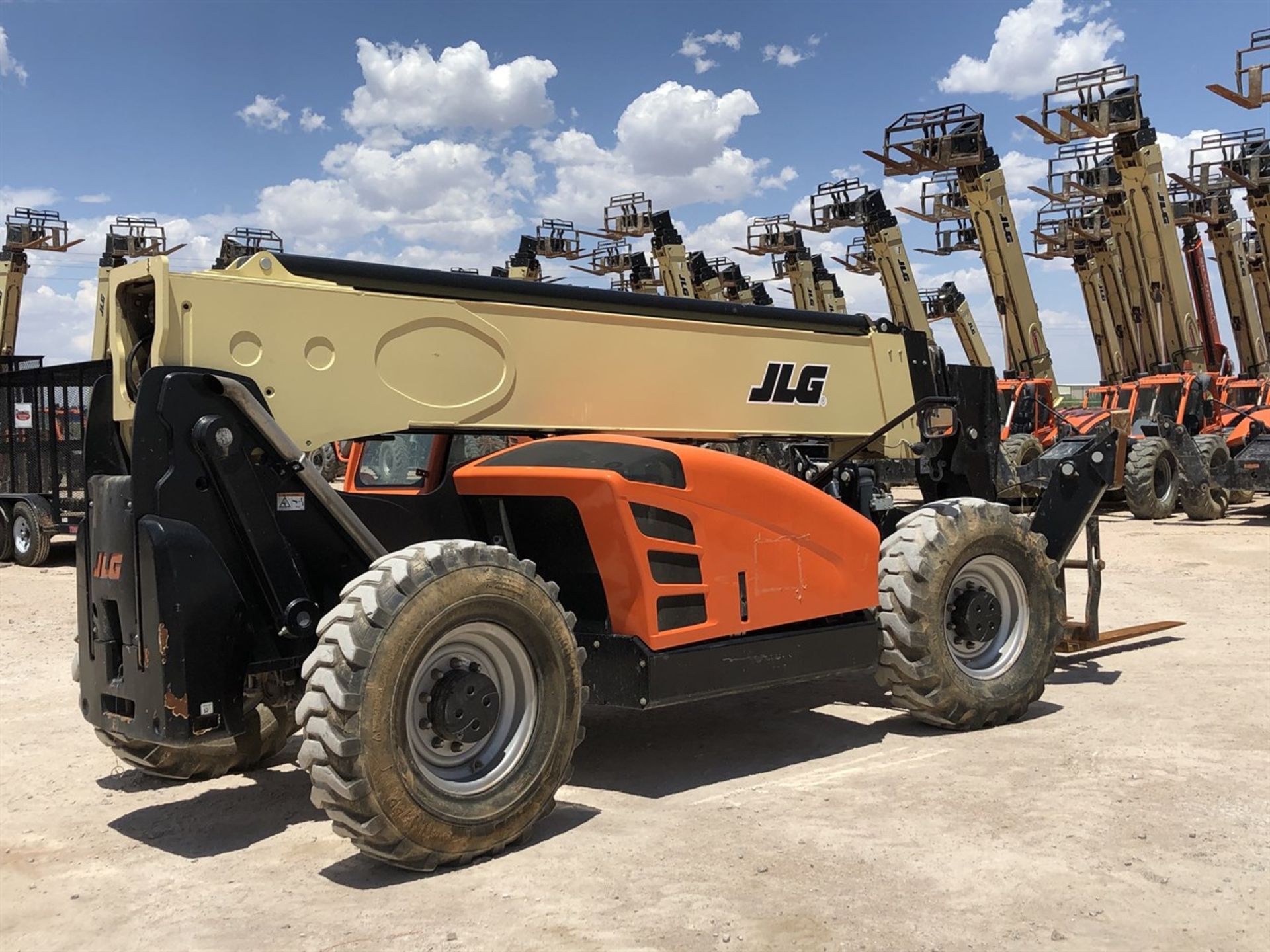 2018 JLG 1055 Telehandler, s/n 160083808 , 10,000 Lb. Maximum Lift Capacity, 55' Maximum Lift - Image 7 of 17