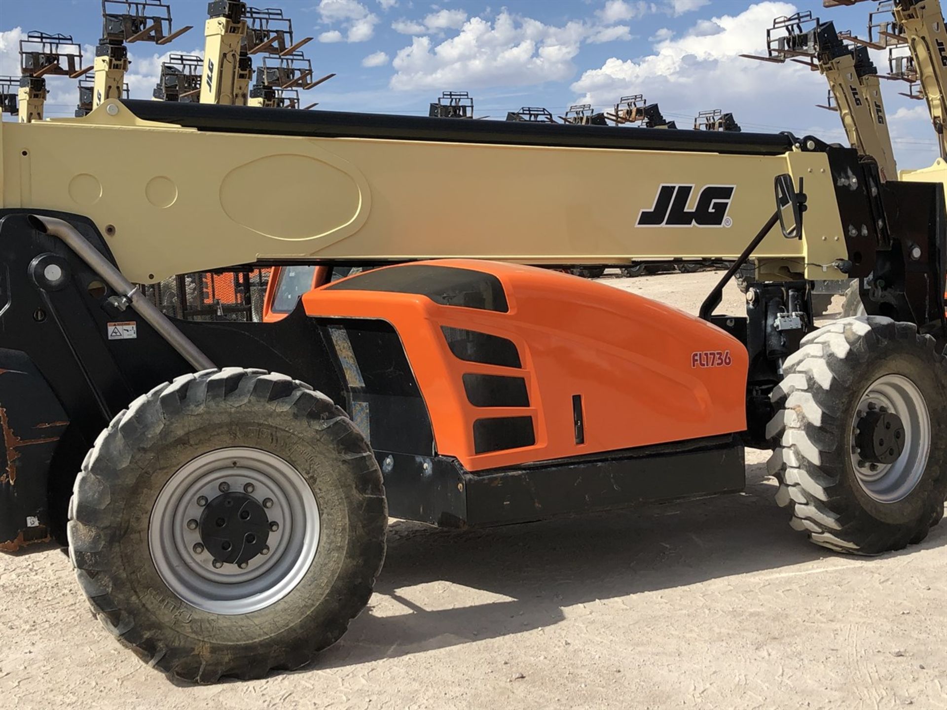 2018 JLG 1055 Telehandler, s/n 160084304 , 10,000 Lb. Maximum Lift Capacity, 55' Maximum Lift - Image 8 of 17