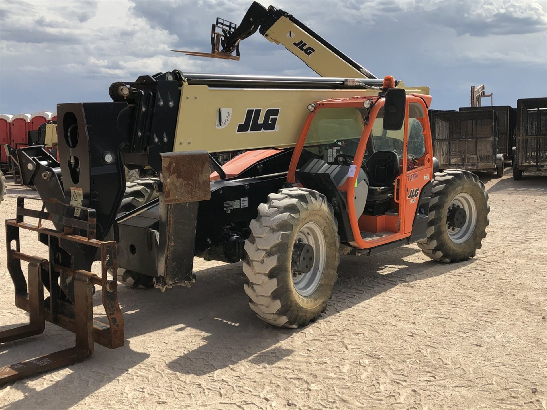 2018 JLG 1055 Telehandler, s/n 160084304 , 10,000 Lb. Maximum Lift Capacity, 55' Maximum Lift - Image 2 of 17