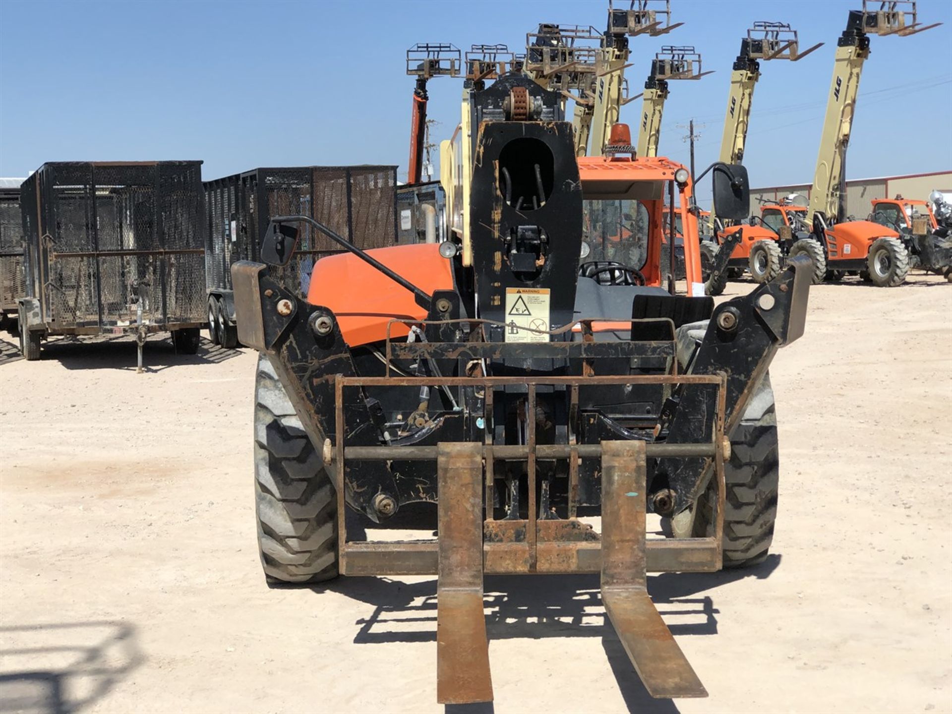 2018 JLG 1055 Telehandler, s/n 160084199 , 10,000 Lb. Maximum Lift Capacity, 55' Maximum Lift - Image 3 of 15