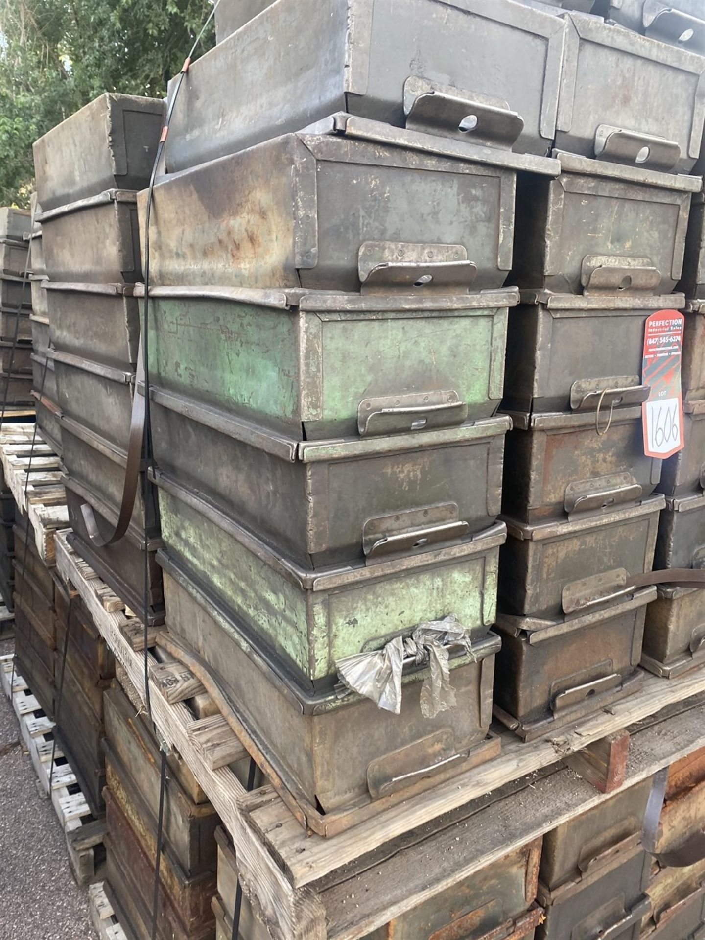 Lot of (12) Pallets of Metal Parts Bins, 20" x 10" x 5" - Image 3 of 3