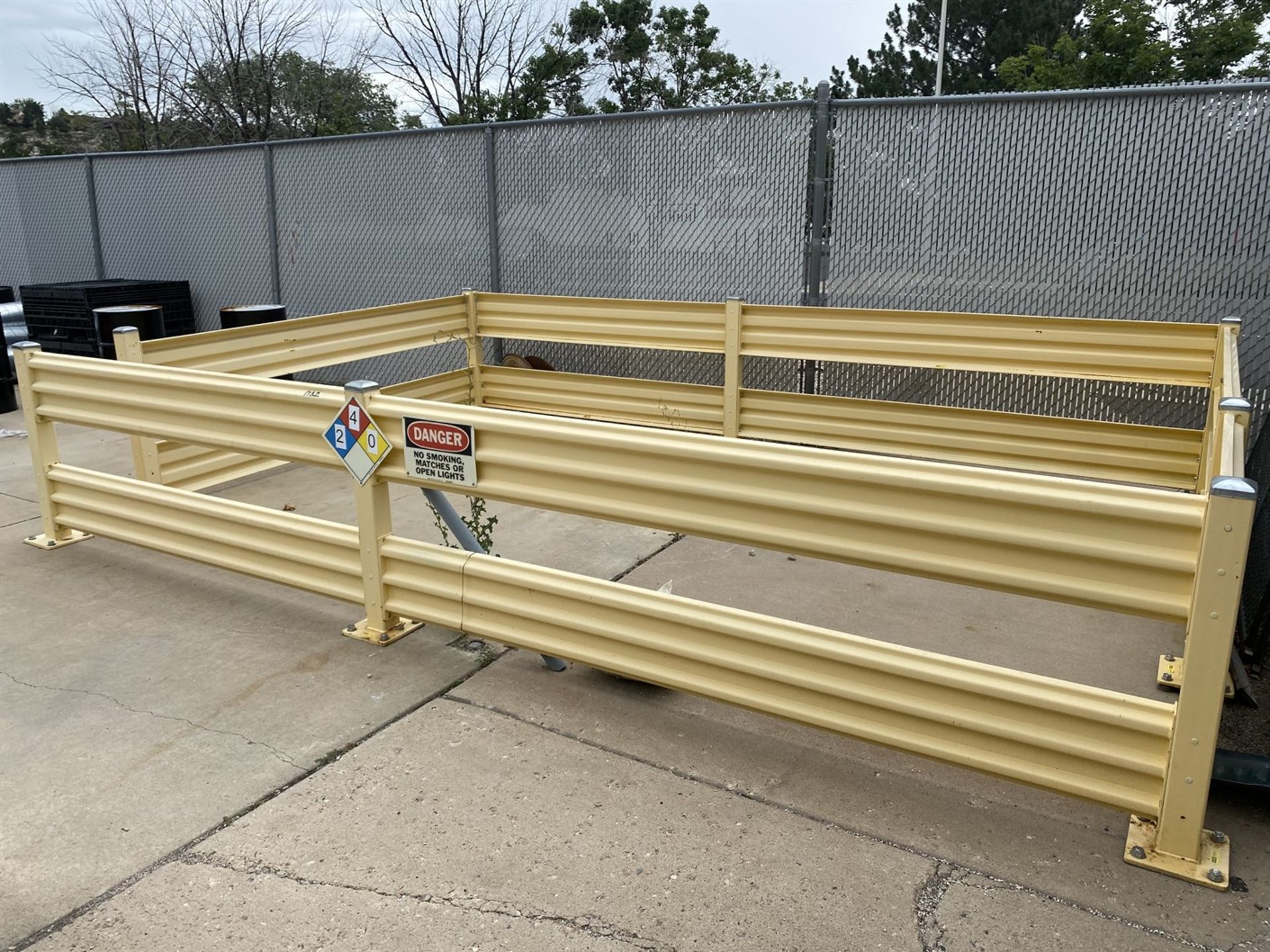 Lot of Safety Railing - Image 2 of 2