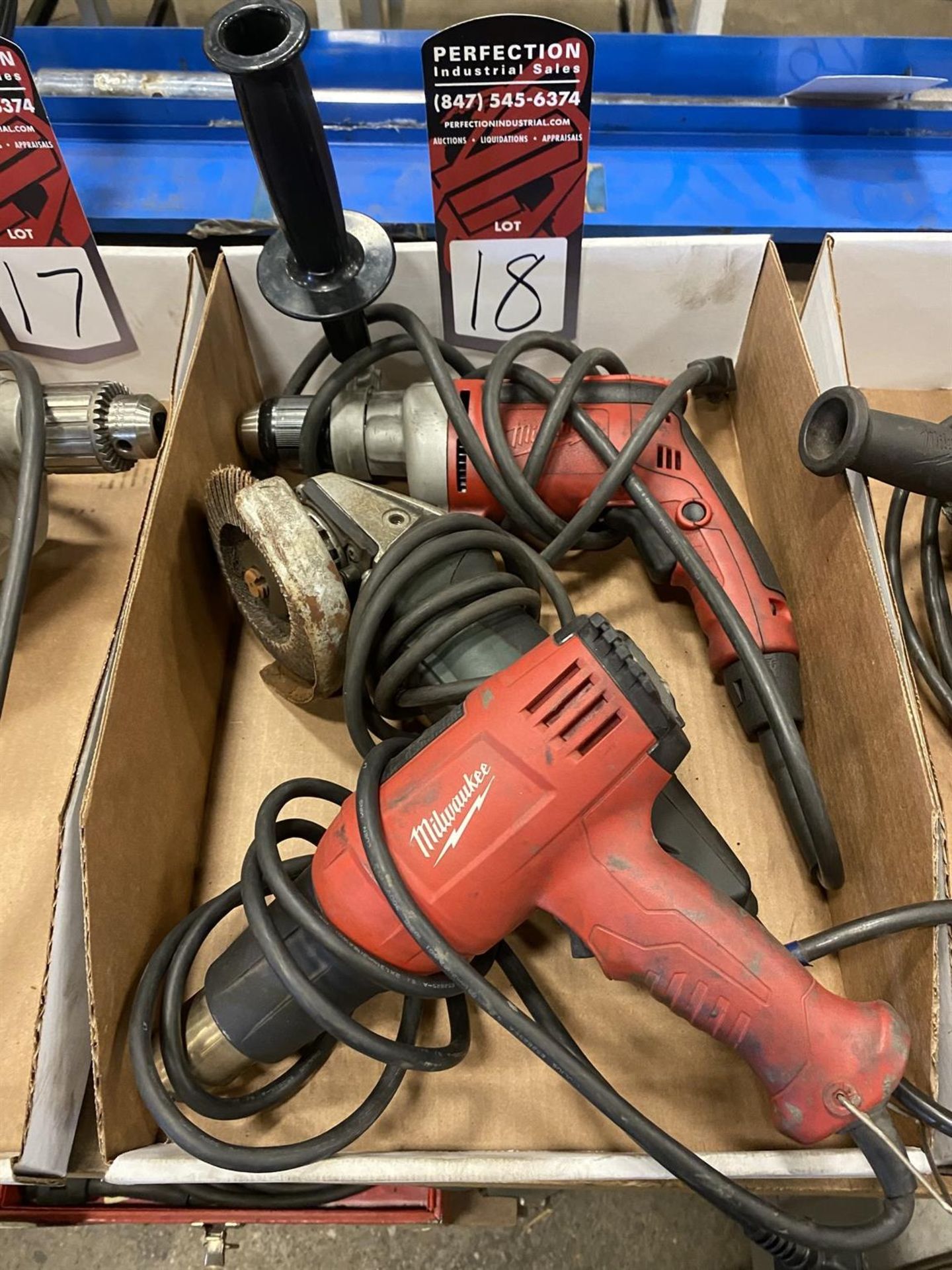 Lot Comprising MILWAUKEE 1/2" Drill, Heat Gun and METABO 4" Angle Grinder