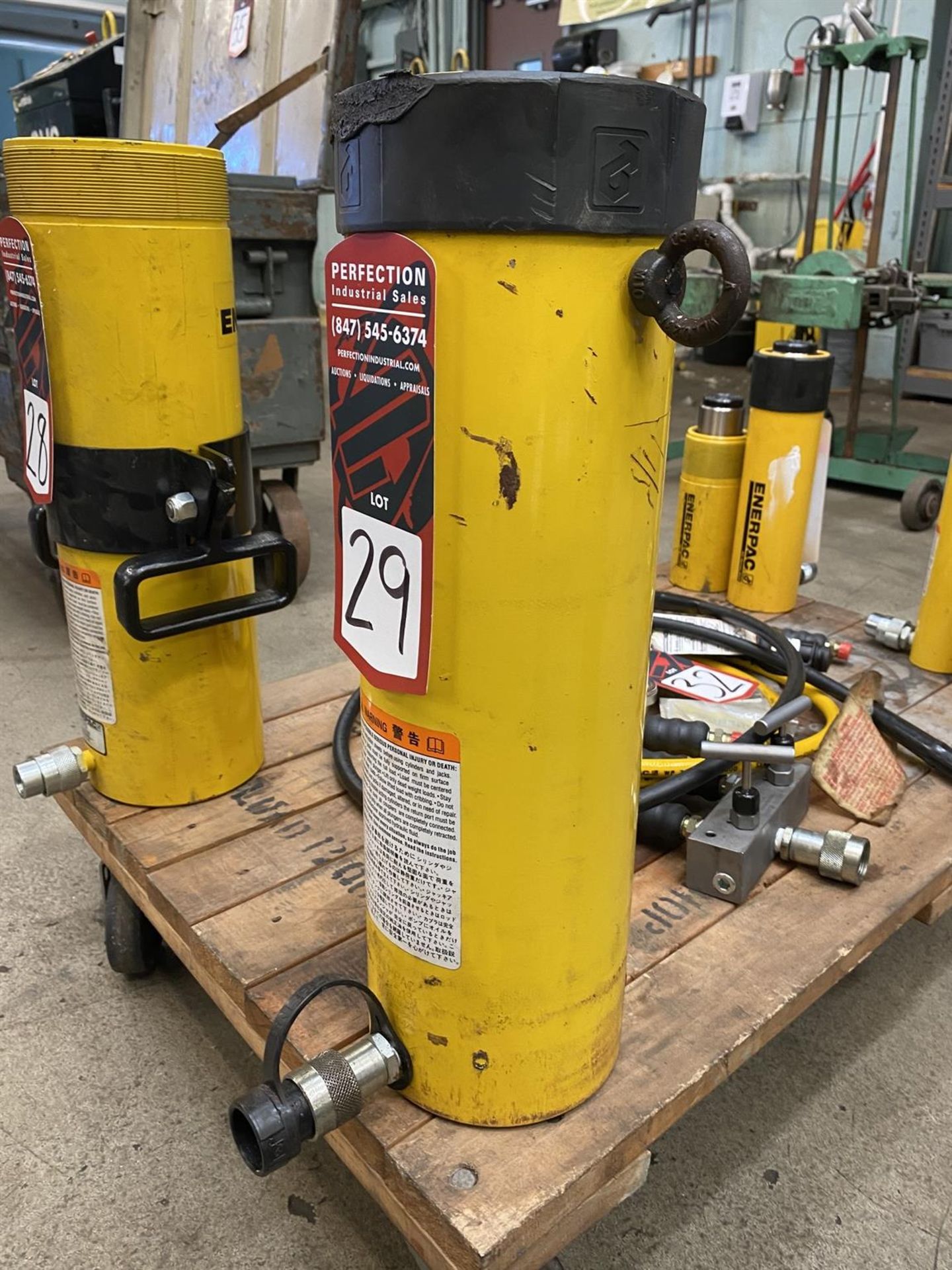 ENERPAC RC-7513 Hydraulic Jack, 75 Ton, 10,000 PSI - Image 2 of 3