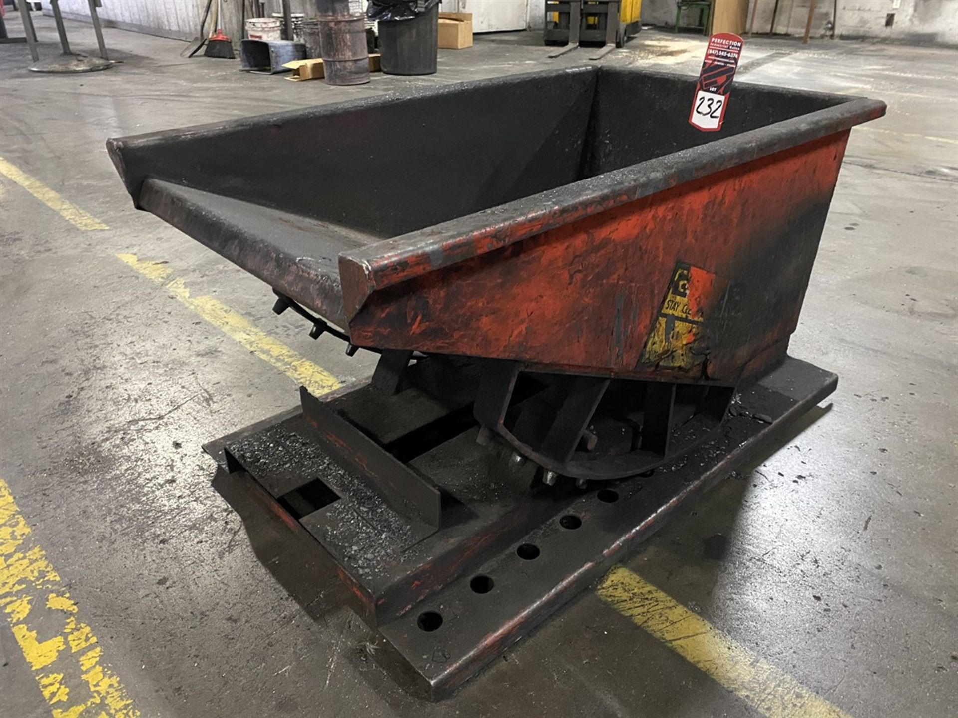 MECO 1/4 Cubic Yard Self Dumping Hopper