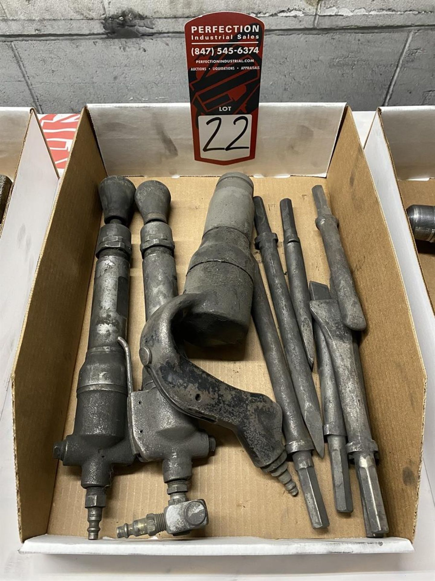 Lot of Assorted Pneumatic Chisels