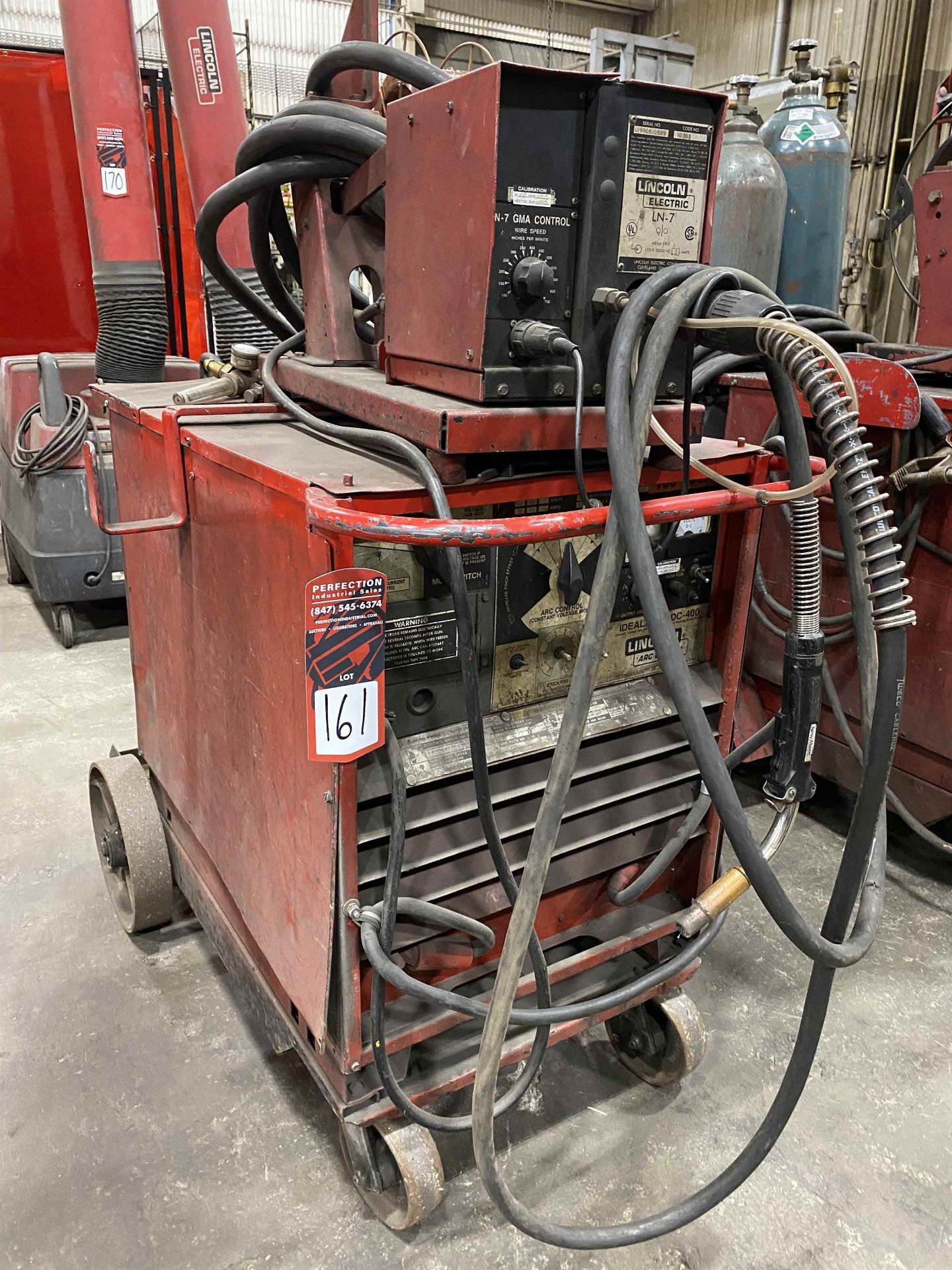 LINCOLN IDEALARC DC-400 Arc Welder, s/n AC-722653, w/ LINCOLN LN-7 Wire Feed