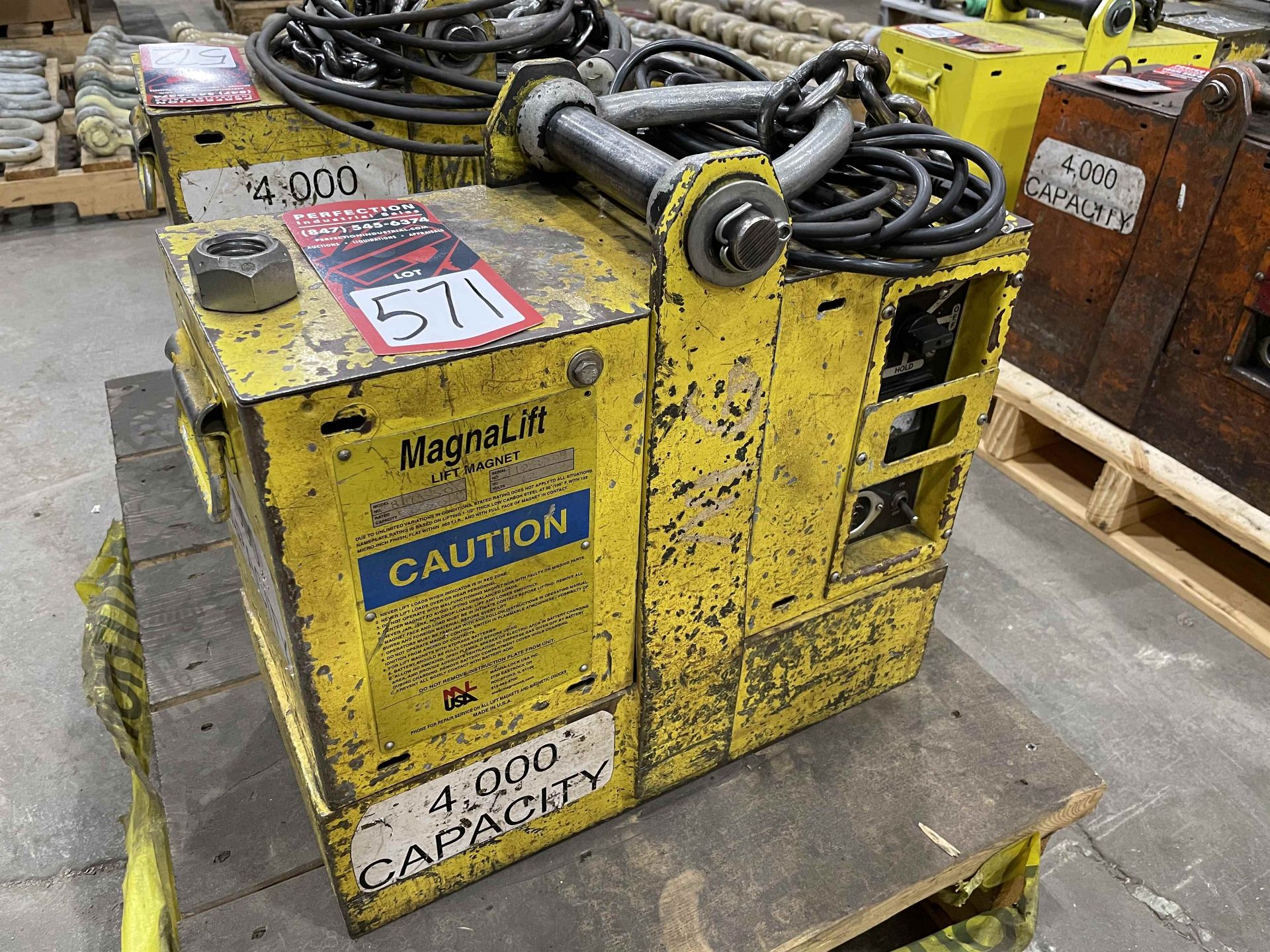 MAGNALIFT 4,000 LB Electric Lifting Magnet