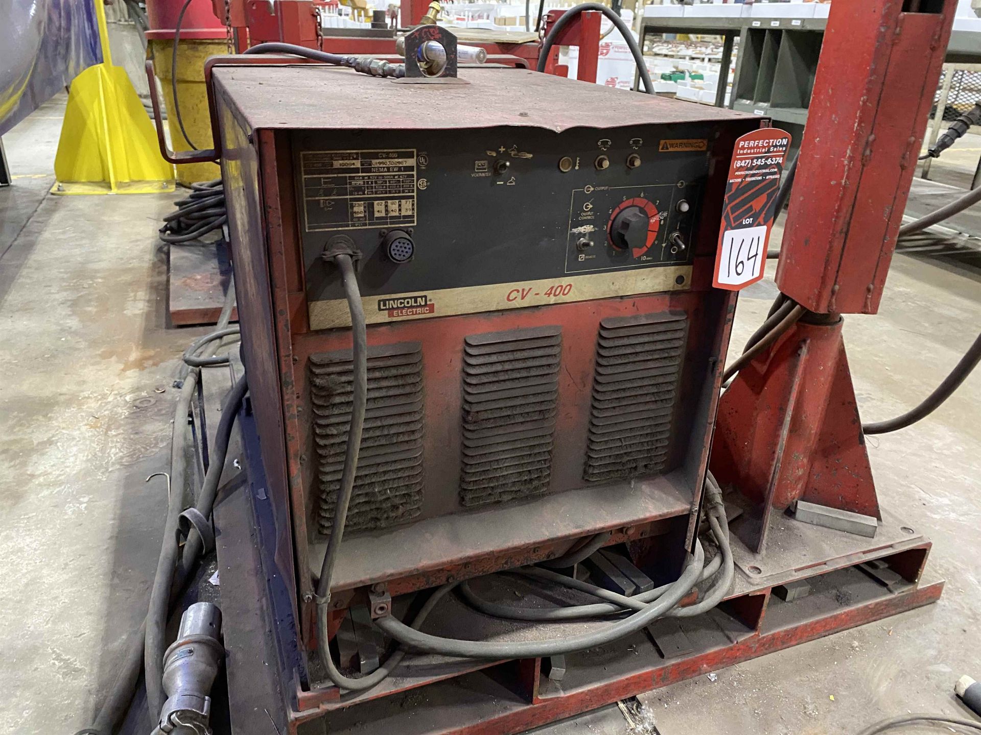 LINCOLN CV-400 MIG Welder, s/n U1990306987, w/ LINCOLN LN-7 Wire Feed and Boom