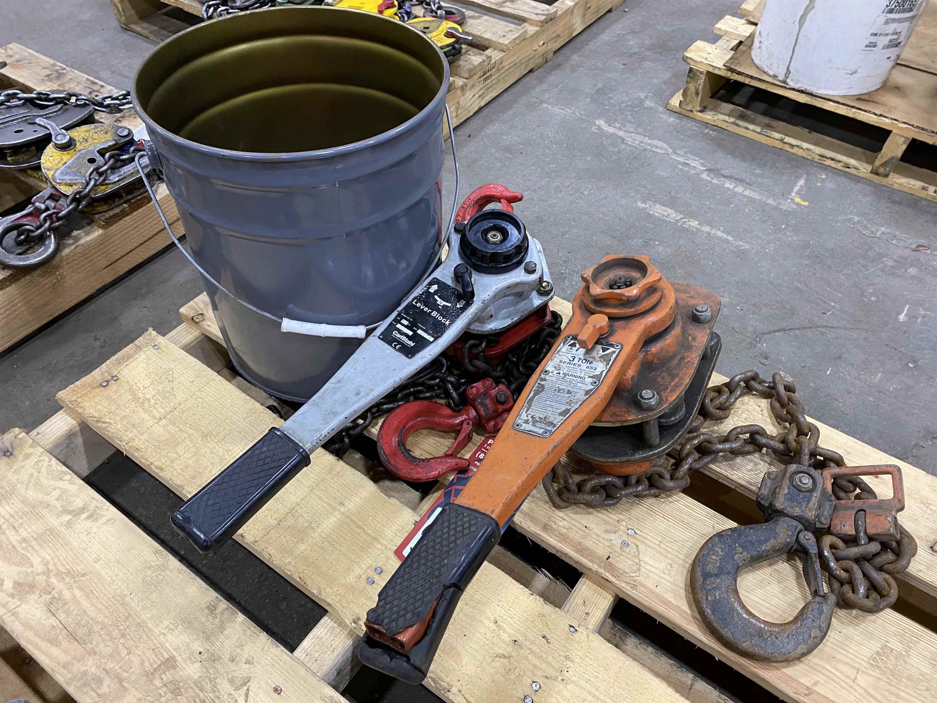 Lot Comprising 3-Ton and 1.5 Ton Lever Hoist w/ 1/2 Ton Chain Fall - Image 2 of 3