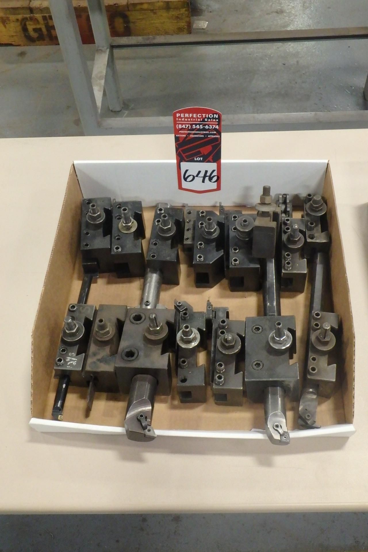 Lot Comprising Box of Tool Holders