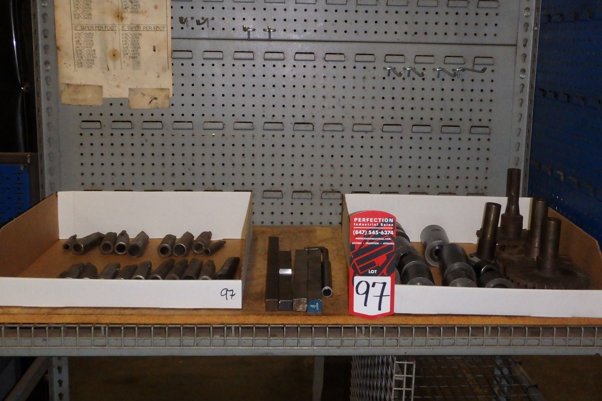 Lot Comprising Horizontal Cutters, Spacers, Tapers, (1) LYON 5-Drawer Cabinet, w/ Contents of Hold