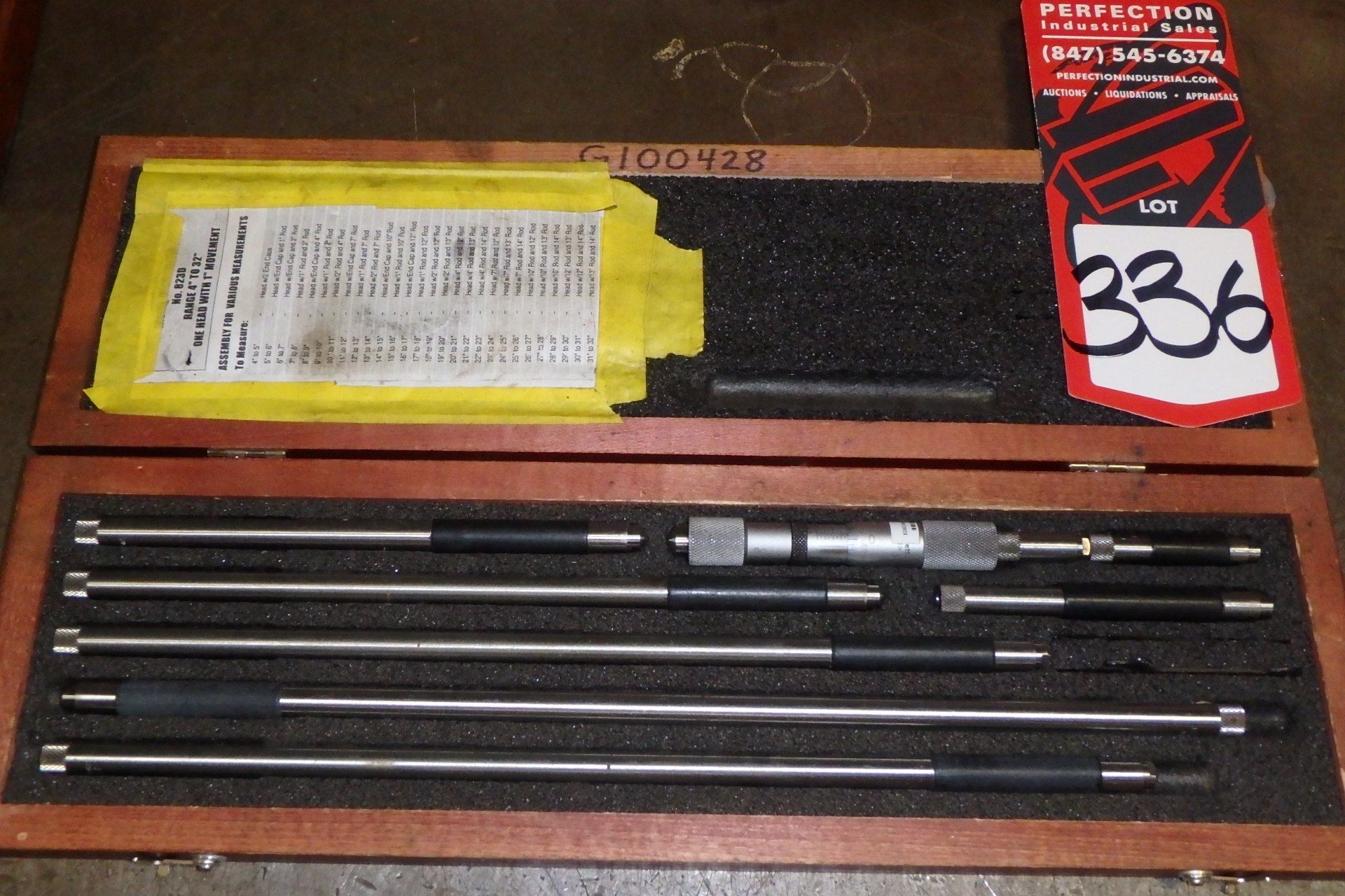 STARRETT 4" to 32" Inside Micrometer Set, w/ Wood Case