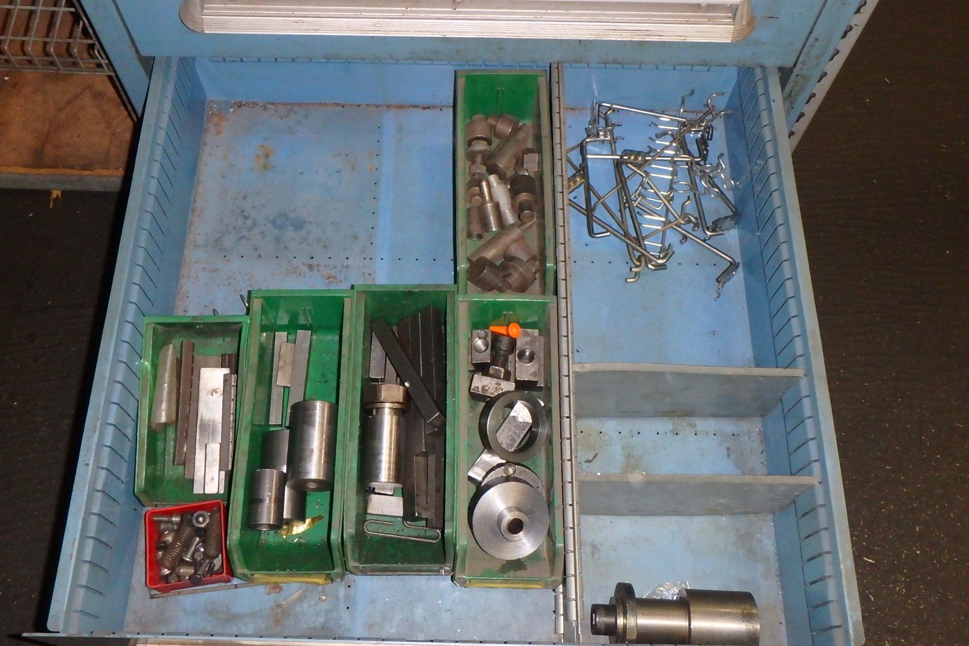 Lot Comprising Horizontal Cutters, Spacers, Tapers, (1) LYON 5-Drawer Cabinet, w/ Contents of Hold - Image 7 of 7