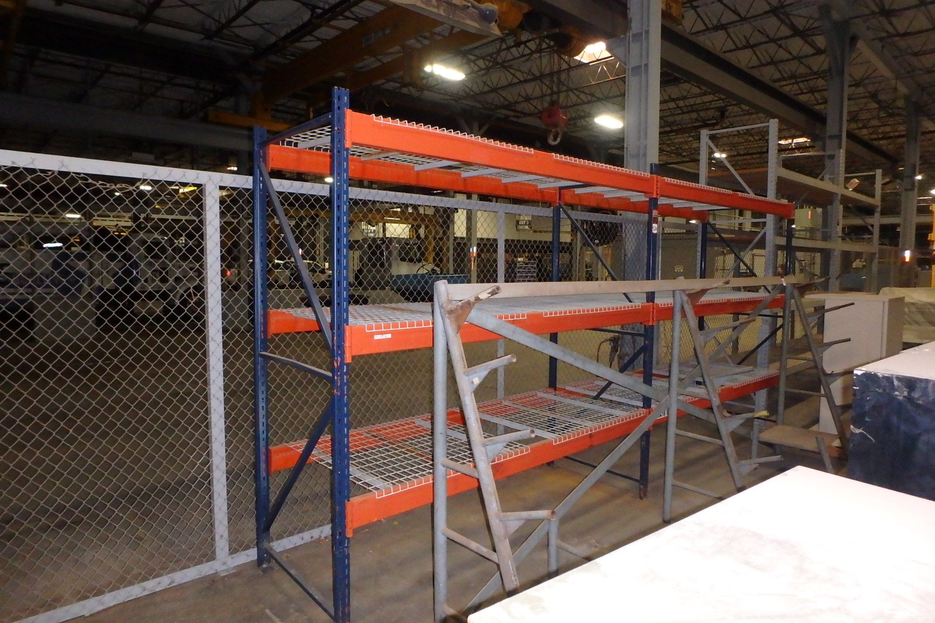 Lot Comprising (1) Section of Pallet Racking Consisting of: (2) 10' x 42" Uprights, (6) 9-1/2' Cross