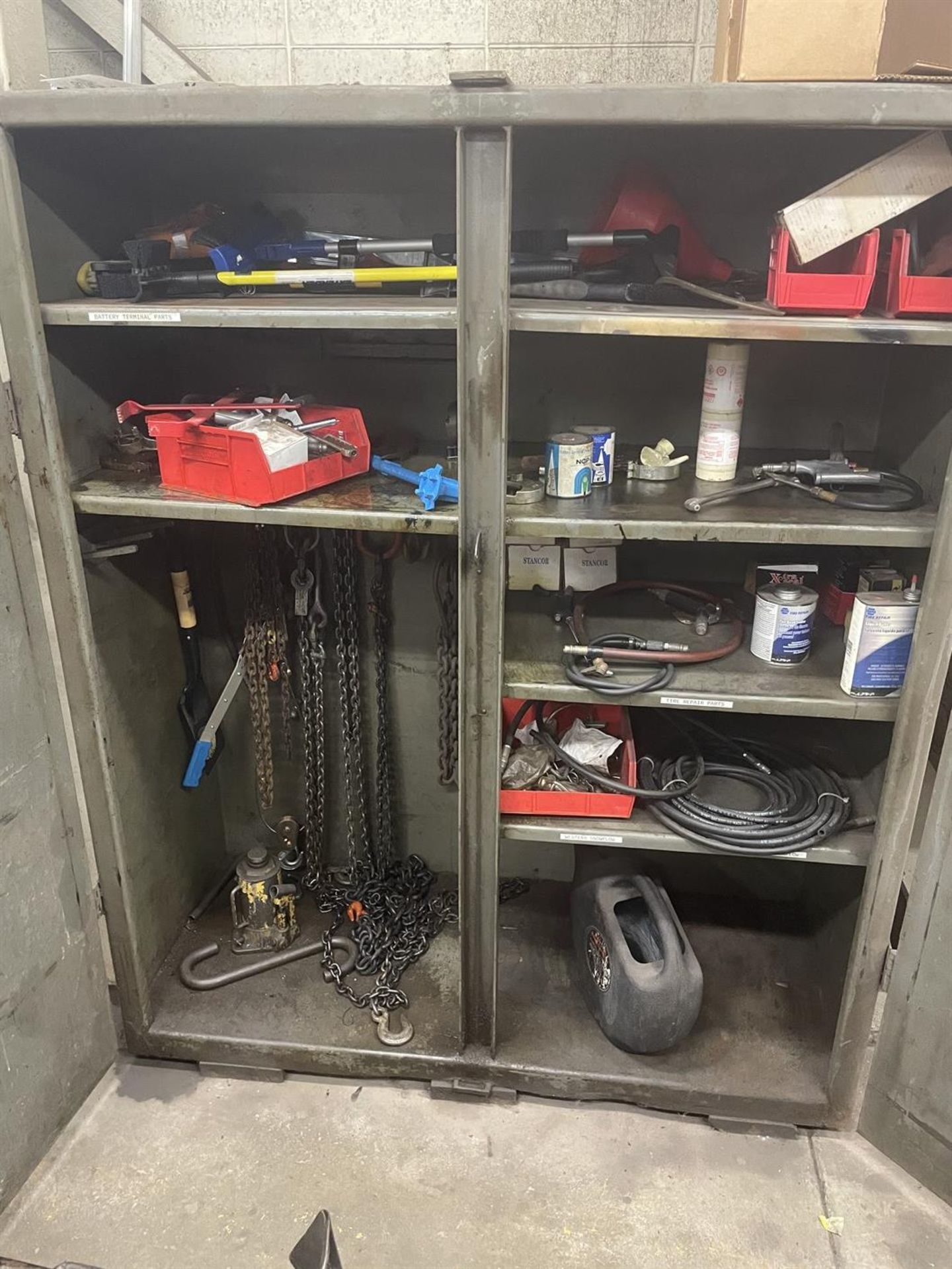 (2) Storage Cabinets w/ Tire Machine Supplies, Hydraulic Jack, Lifting chains and Abrasives - Image 5 of 7