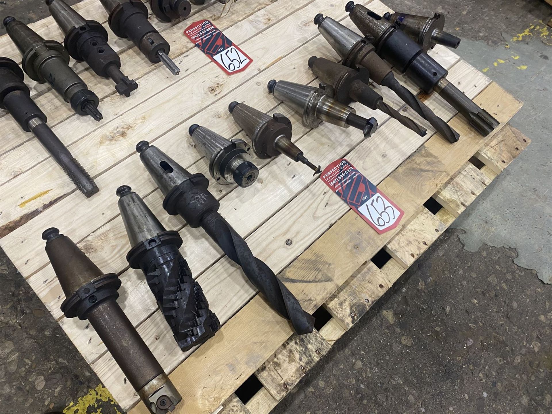 Lot of (10) Cat 50 Tool Holders