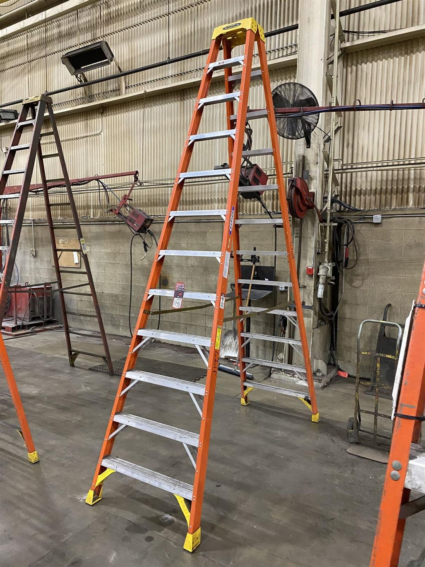 Werner 12' Fiberglass Step Ladder