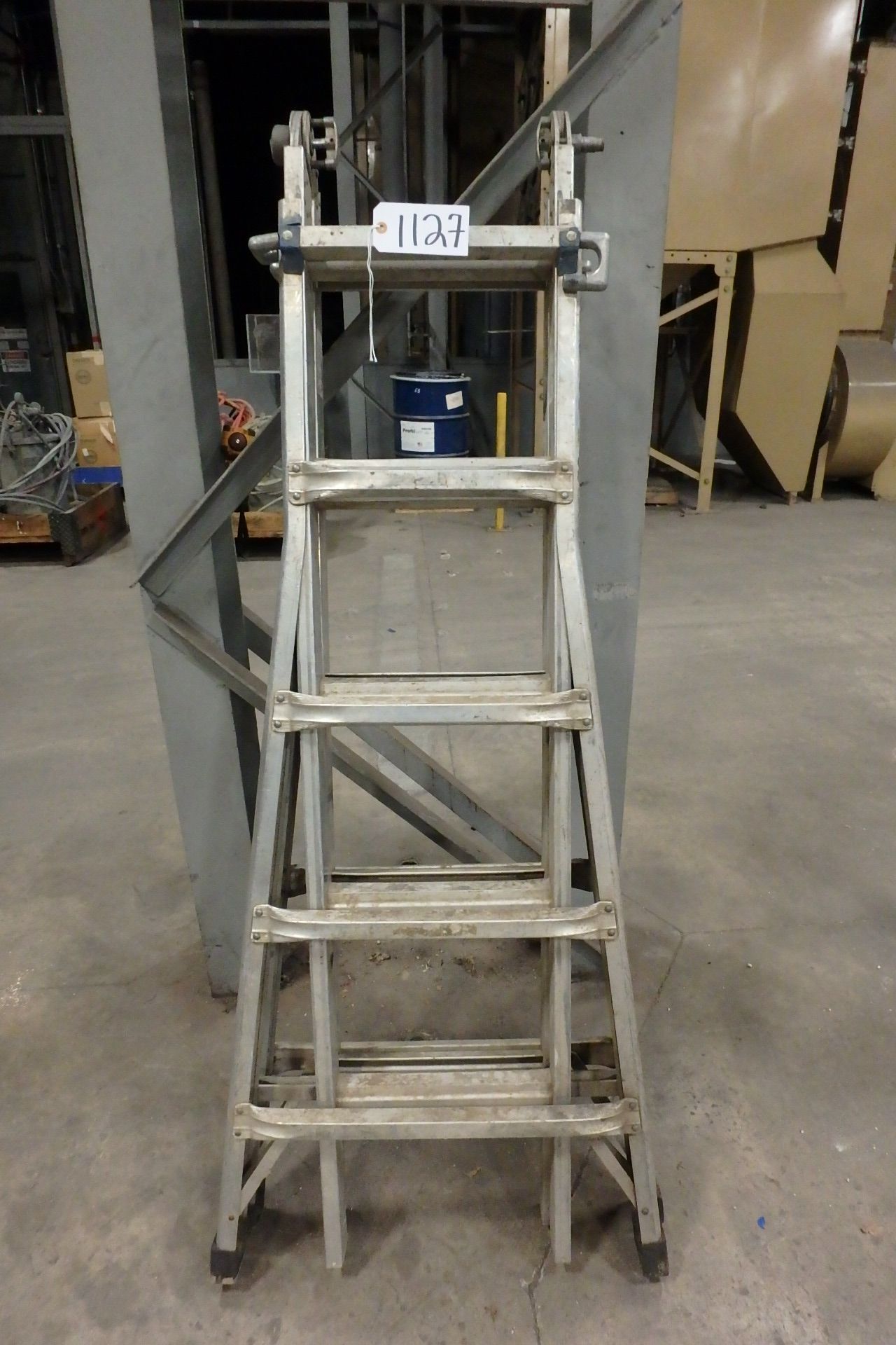 Adjustable Ladder