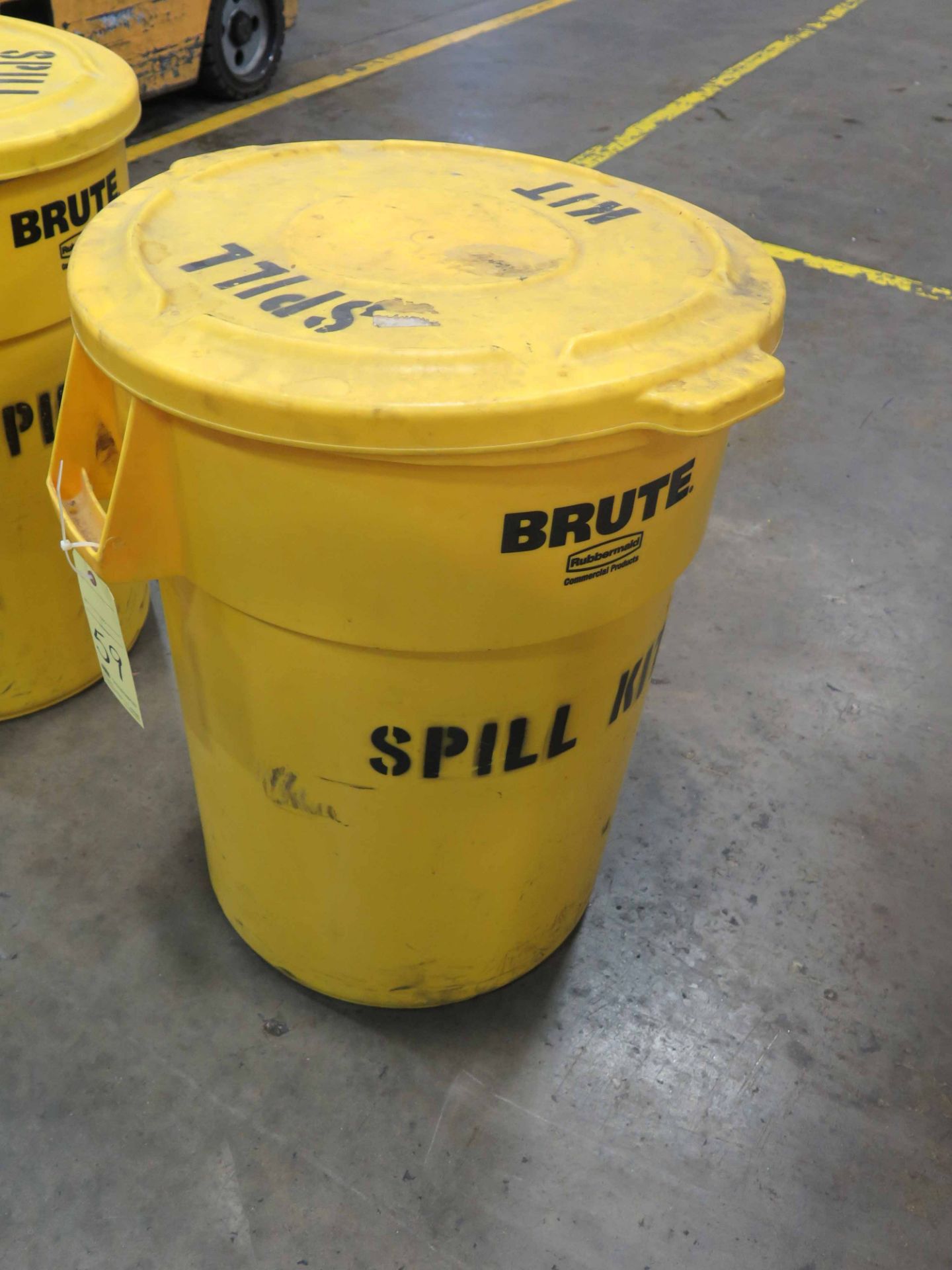 BRUTE SPILL KIT, COMPLETE, w/plastic bags, absorbent socks & absorbent bags